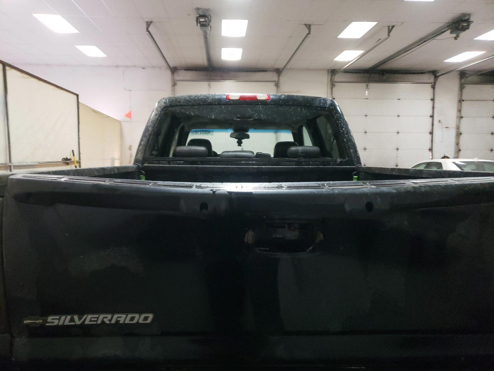 Photo 10 from auction – 2006 CHEVROLET SILVERADO with VIN 2GCEK13TX61345383