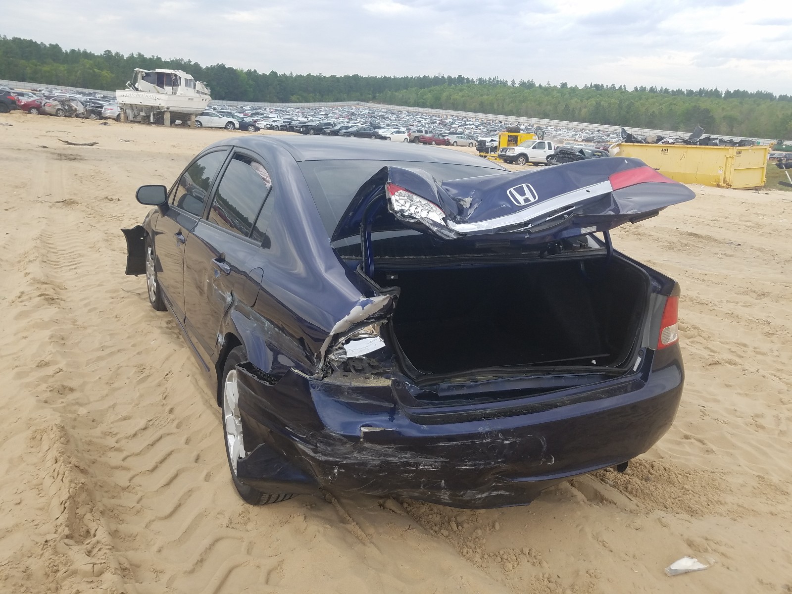 Photo 3 from auction – 2011 HONDA CIVIC LX with VIN 2HGFA1F58BH529695