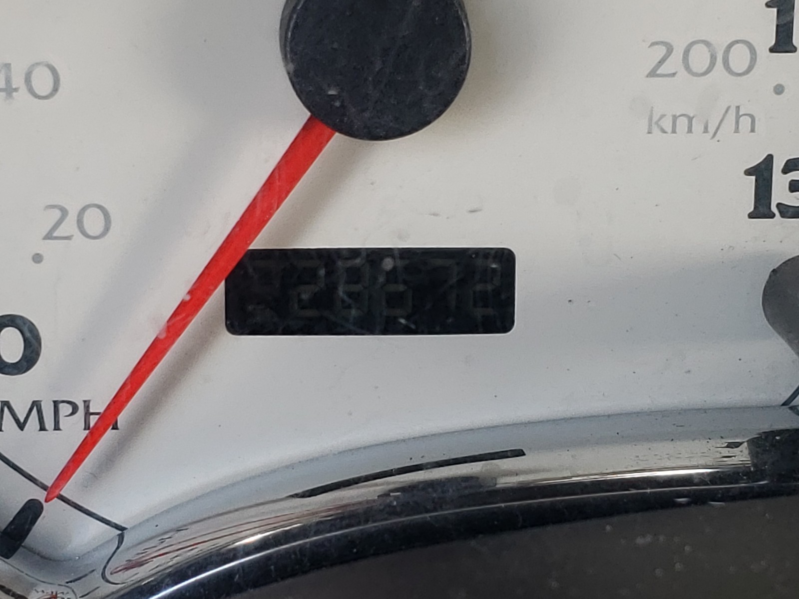 Photo 8 from auction – 2004 SATURN VUE with VIN 5GZCZ53434S856724