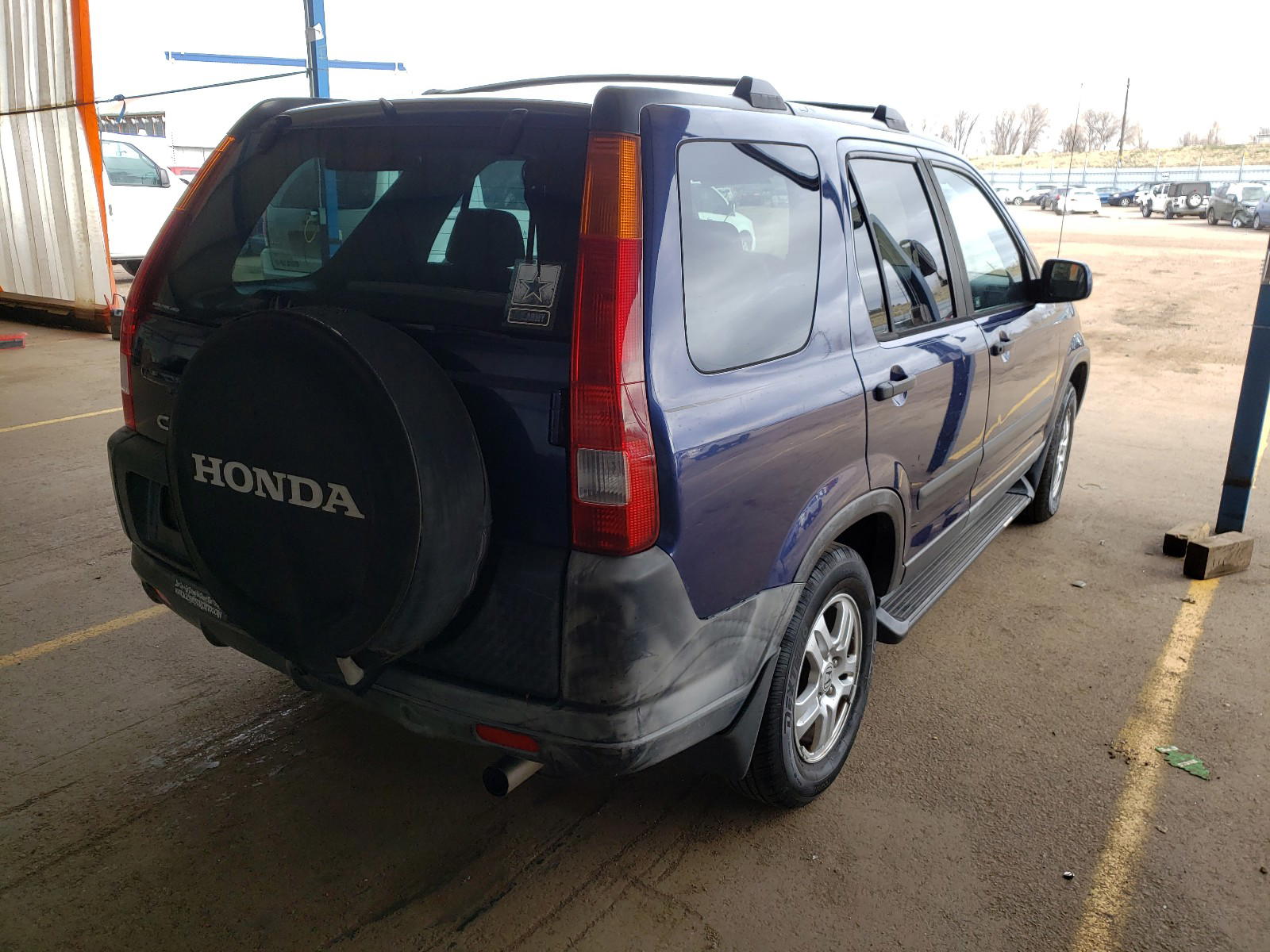 Photo 4 from auction – 2002 HONDA CR-V with VIN JHLRD78882C061065