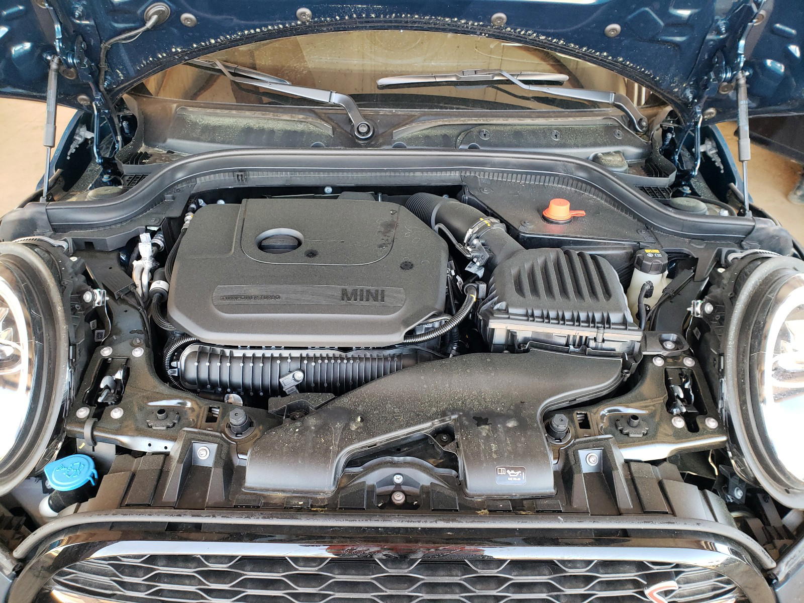 Photo 7 from auction – 2021 MINI COOPER S with VIN WMWWJ5C06M3M46154