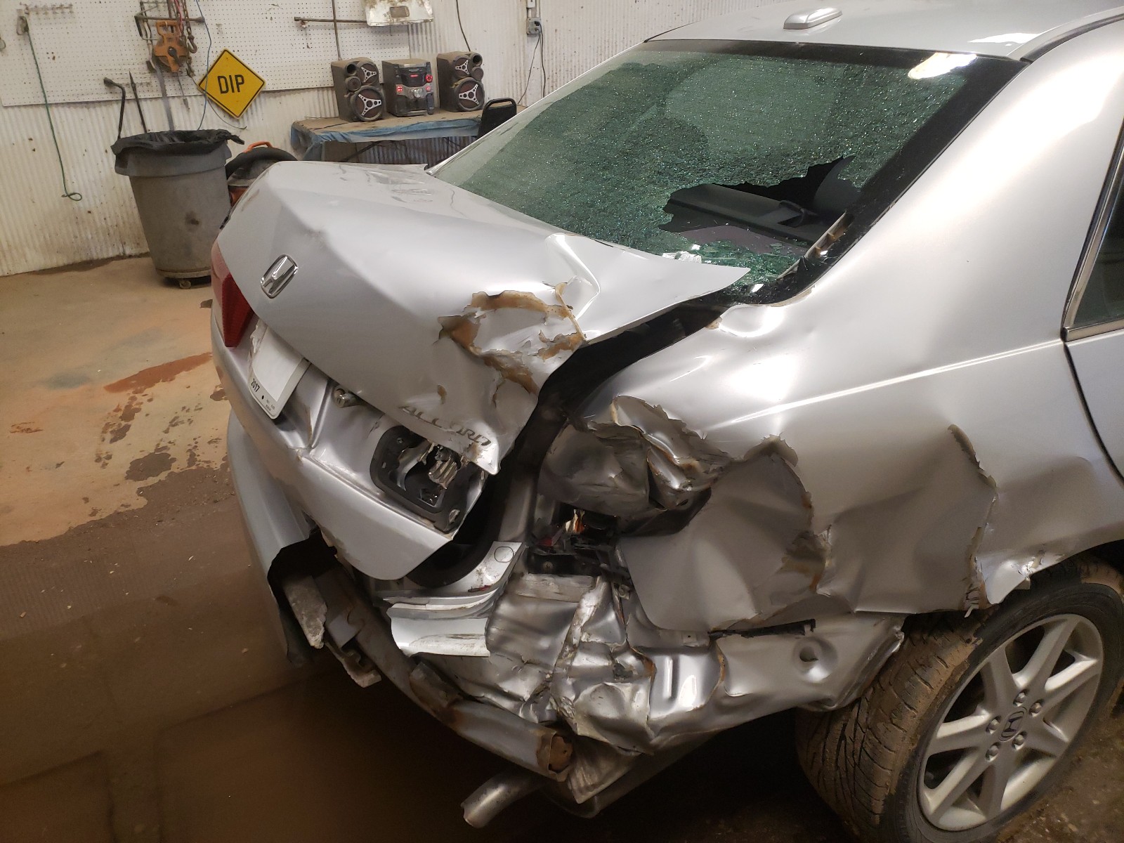 Photo 9 from auction – 2004 HONDA ACCORD EX with VIN 1HGCM66534A037830