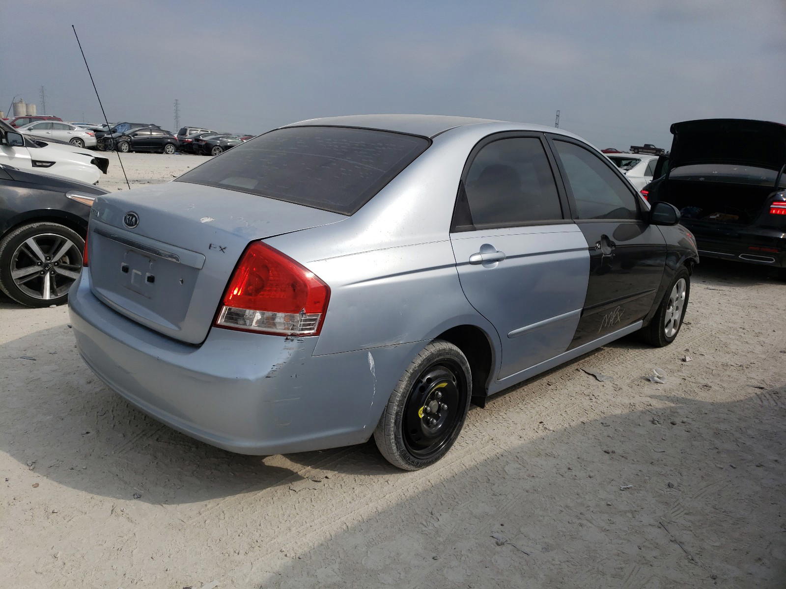 Photo 4 from auction – 2007 KIA SPECTRA EX with VIN KNAFE121575441477