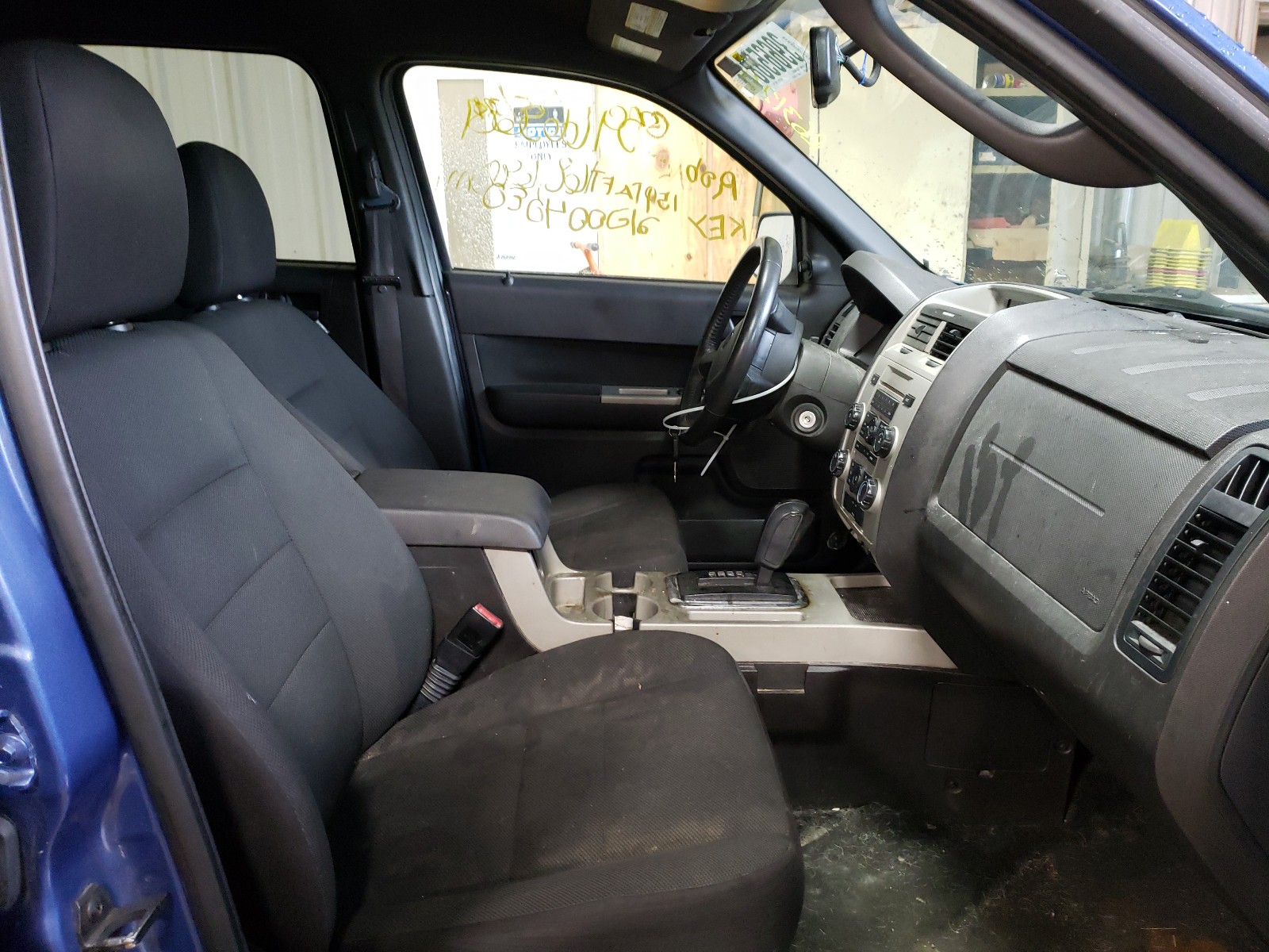 Photo 5 from auction – 2009 FORD ESCAPE XLT with VIN 1FMCU03G29KD13977