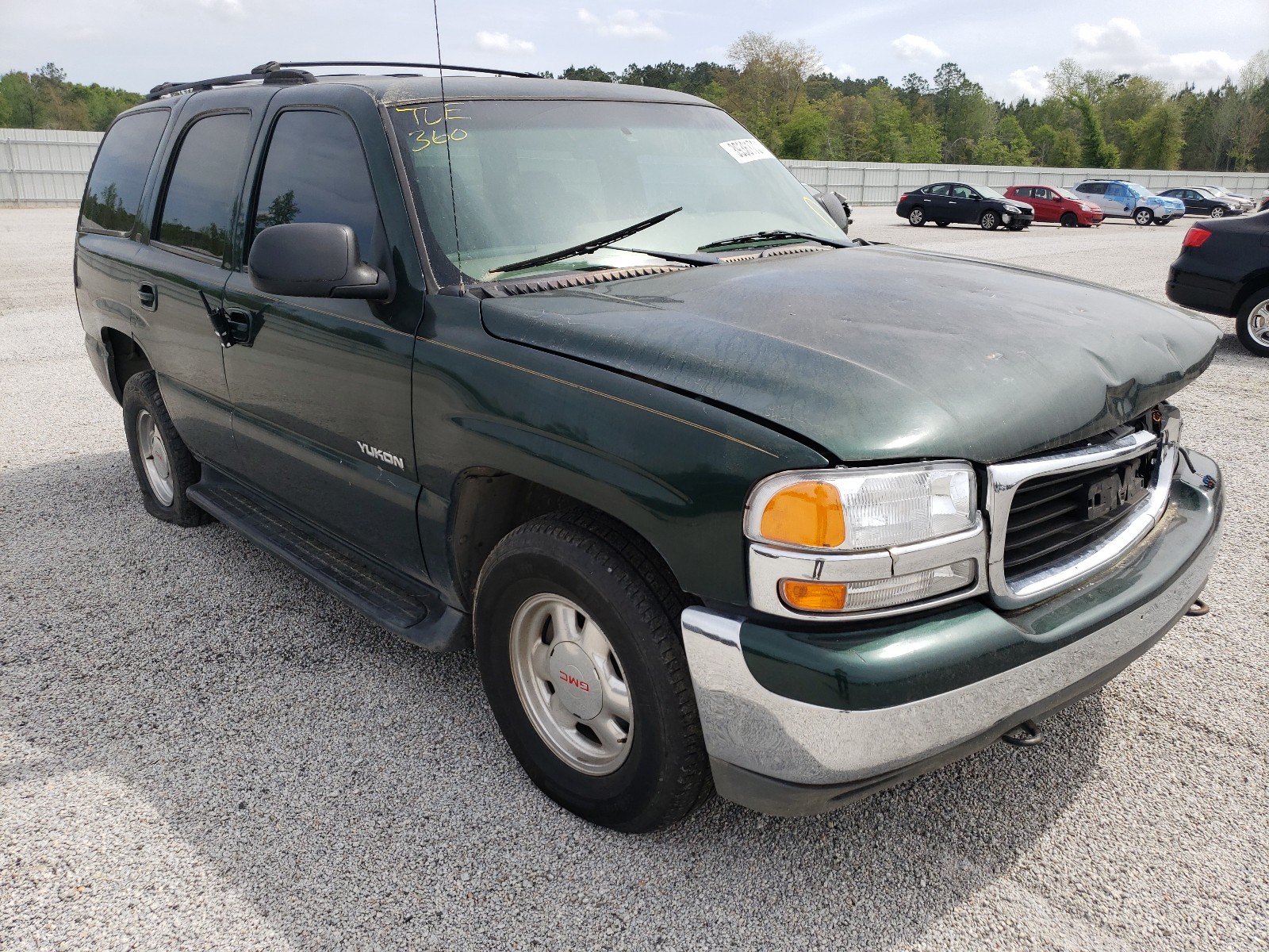 Photo 1 from auction – 2002 GMC YUKON with VIN 1GKEC13V82R236943