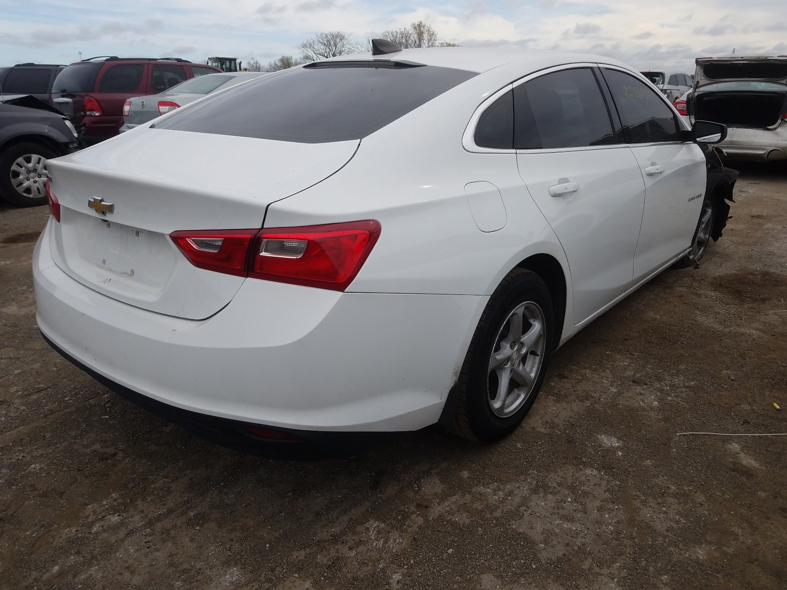 Photo 4 from auction – 2017 CHEVROLET MALIBU LS with VIN 1G1ZB5ST2HF136220