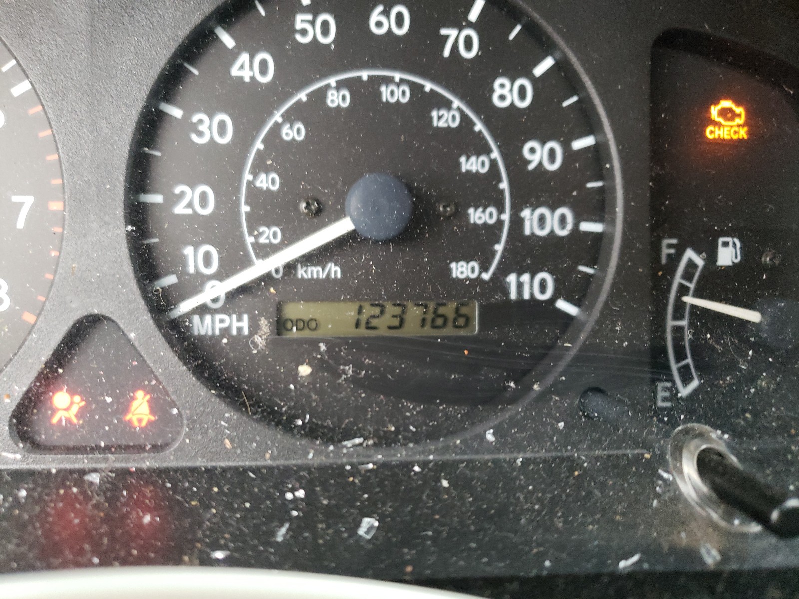 Photo 8 from auction – 2002 TOYOTA COROLLA CE with VIN 1NXBR12EX2Z615434