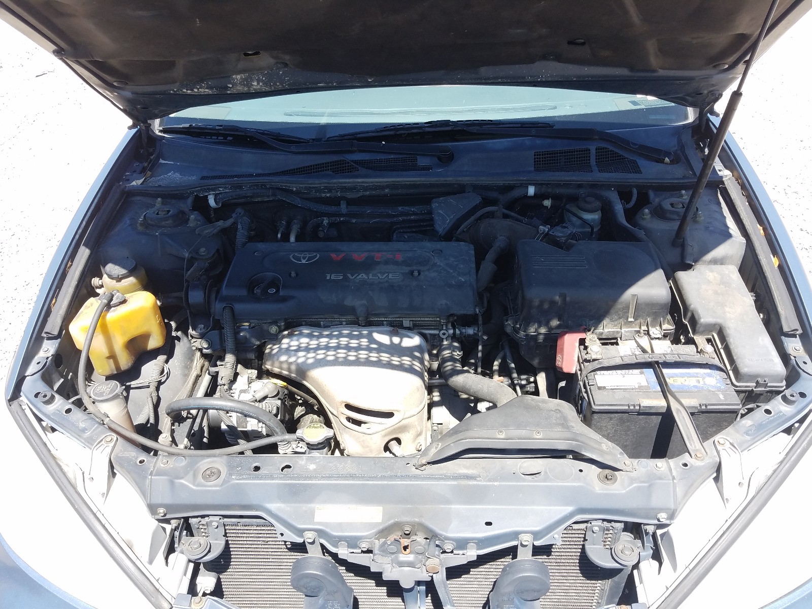 Photo 7 from auction – 2004 TOYOTA CAMRY LE with VIN JTDBE32K640272133
