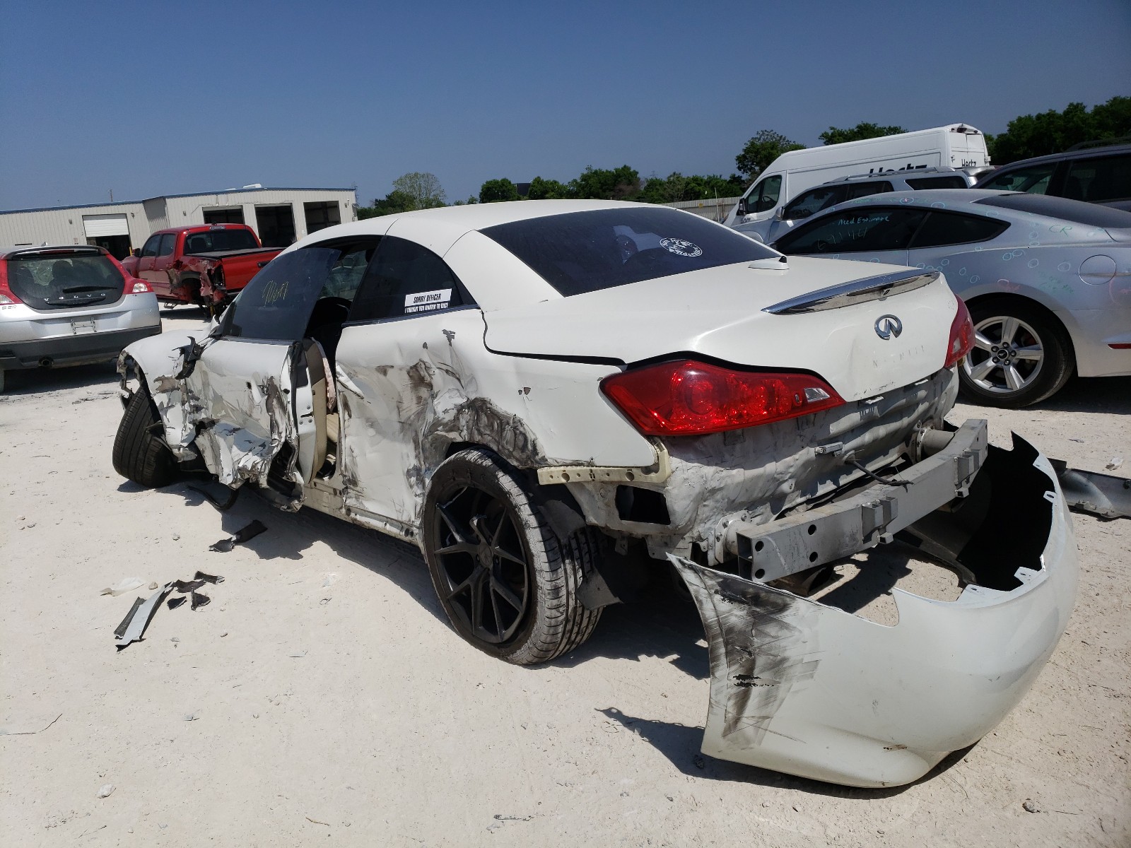 Photo 3 from auction – 2009 INFINITI G37 BASE with VIN JNKCV66E19M721632