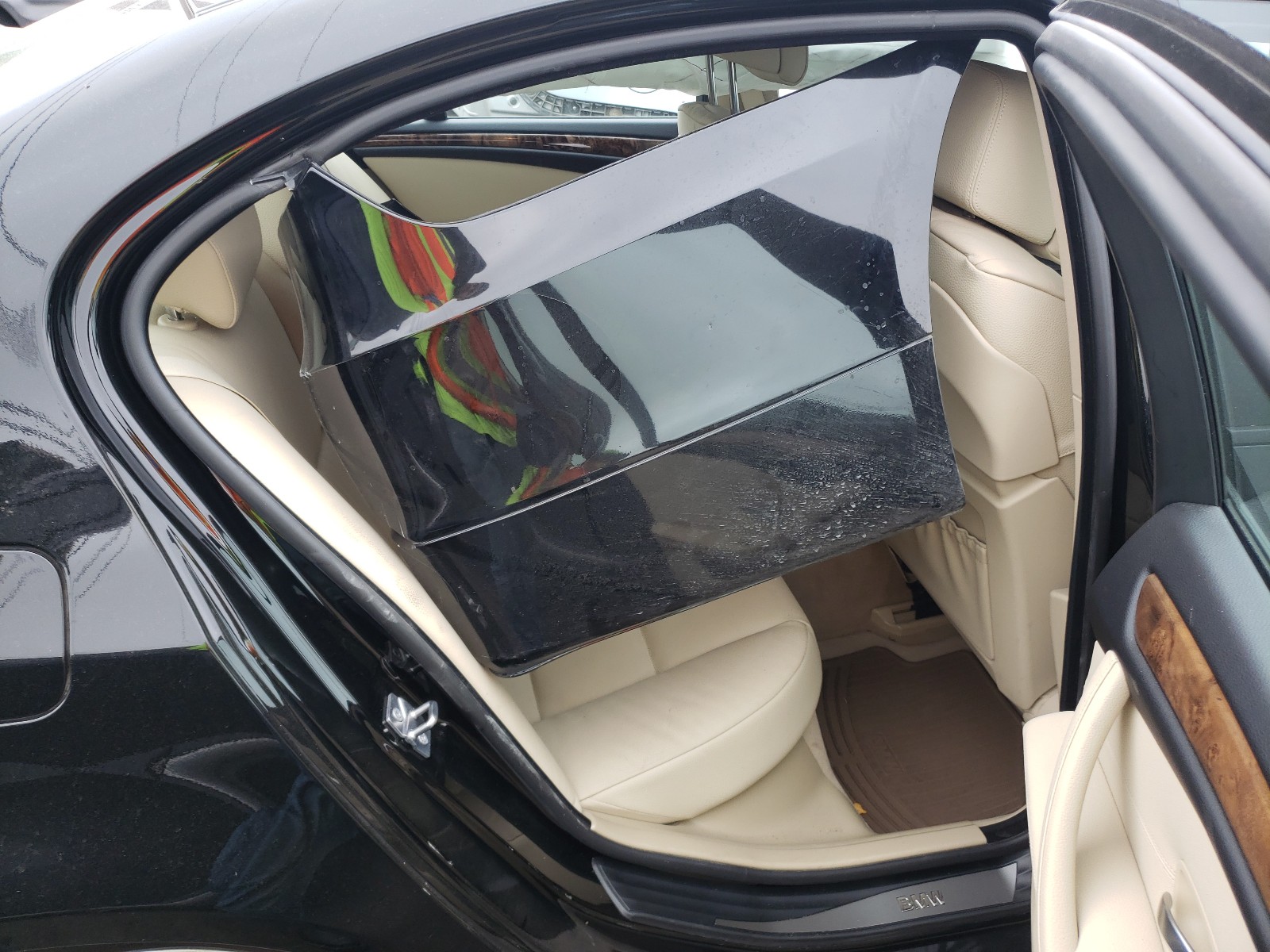 Photo 6 from auction – 2010 BMW 528 XI with VIN WBANV1C5XAC445413