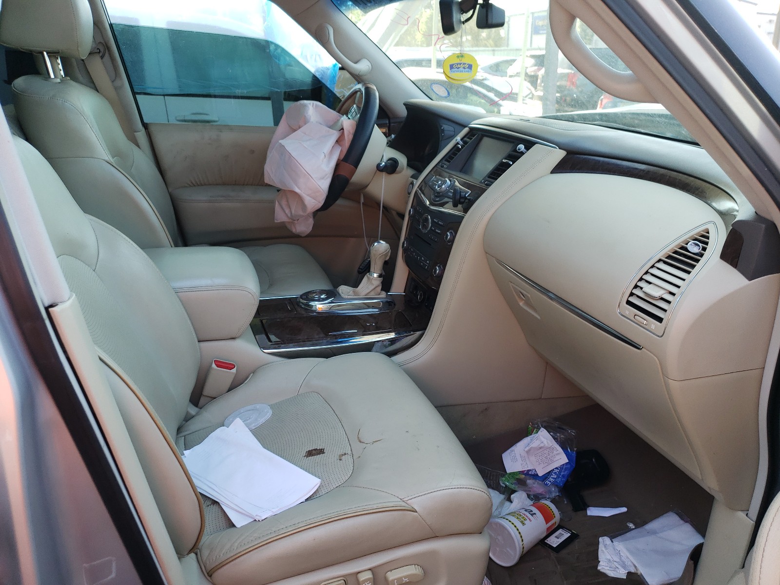 Photo 5 from auction – 2015 INFINITI QX80 with VIN JN8AZ2ND6F9770486