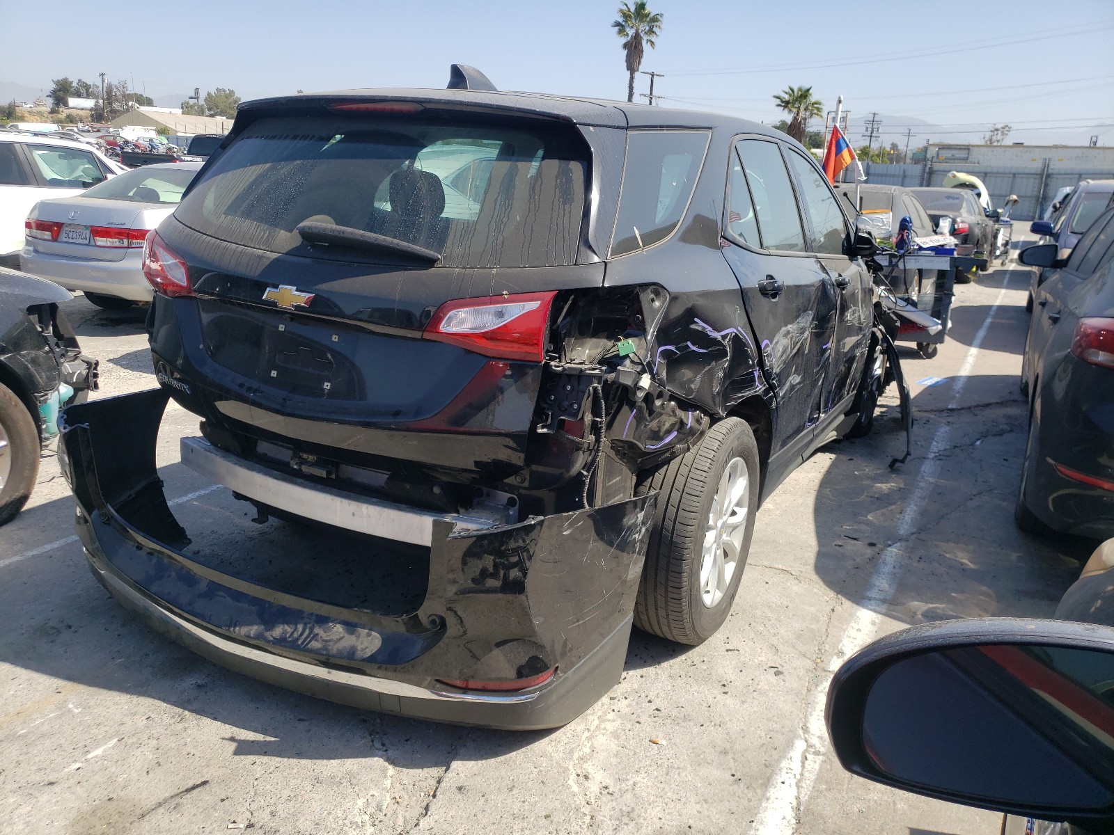 Photo 4 from auction – 2018 CHEVROLET EQUINOX LS with VIN 2GNAXHEV7J6335999