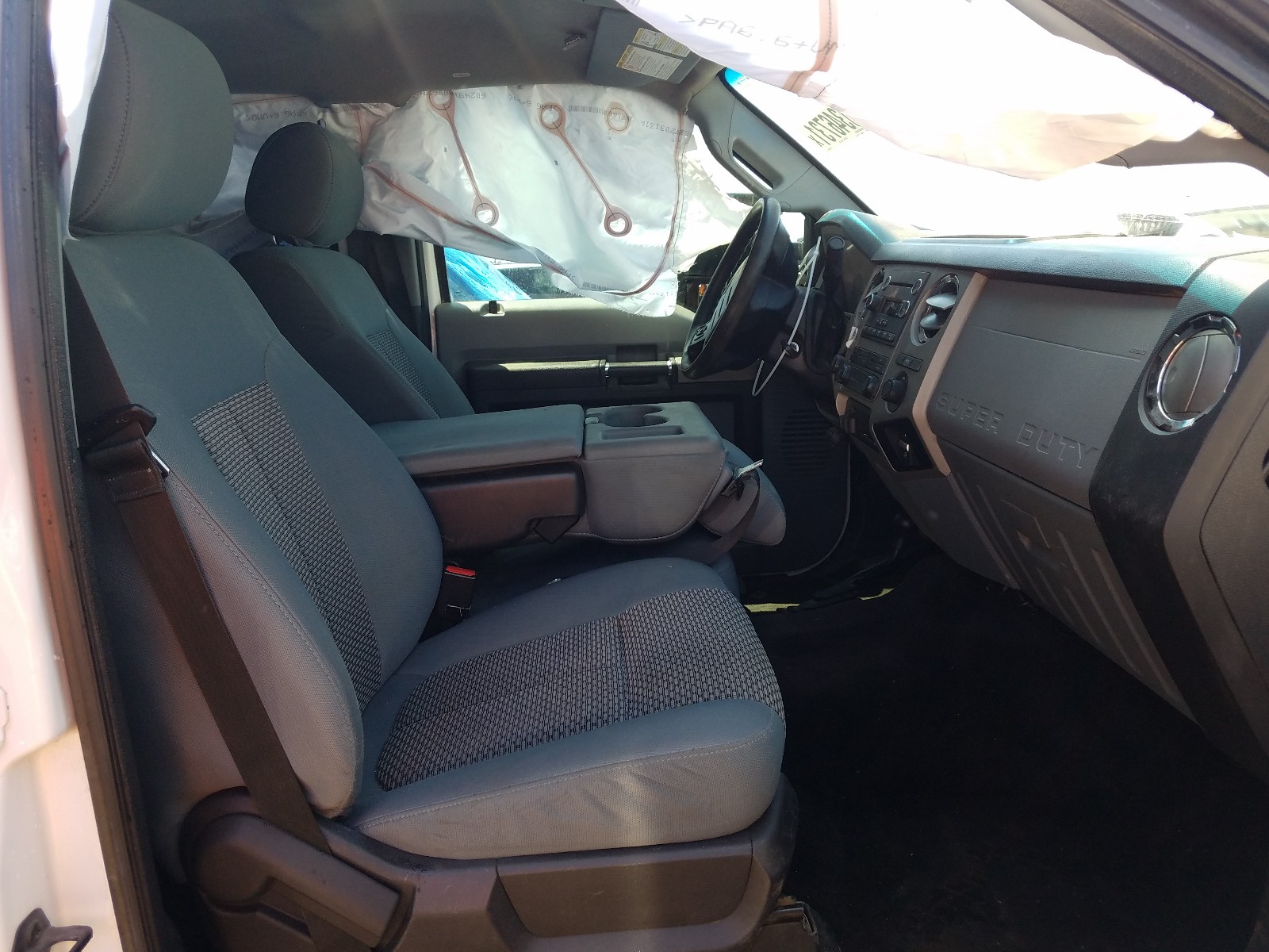 Photo 5 from auction – 2015 FORD F250 SUPER with VIN 1FT7W2B61FEB39303