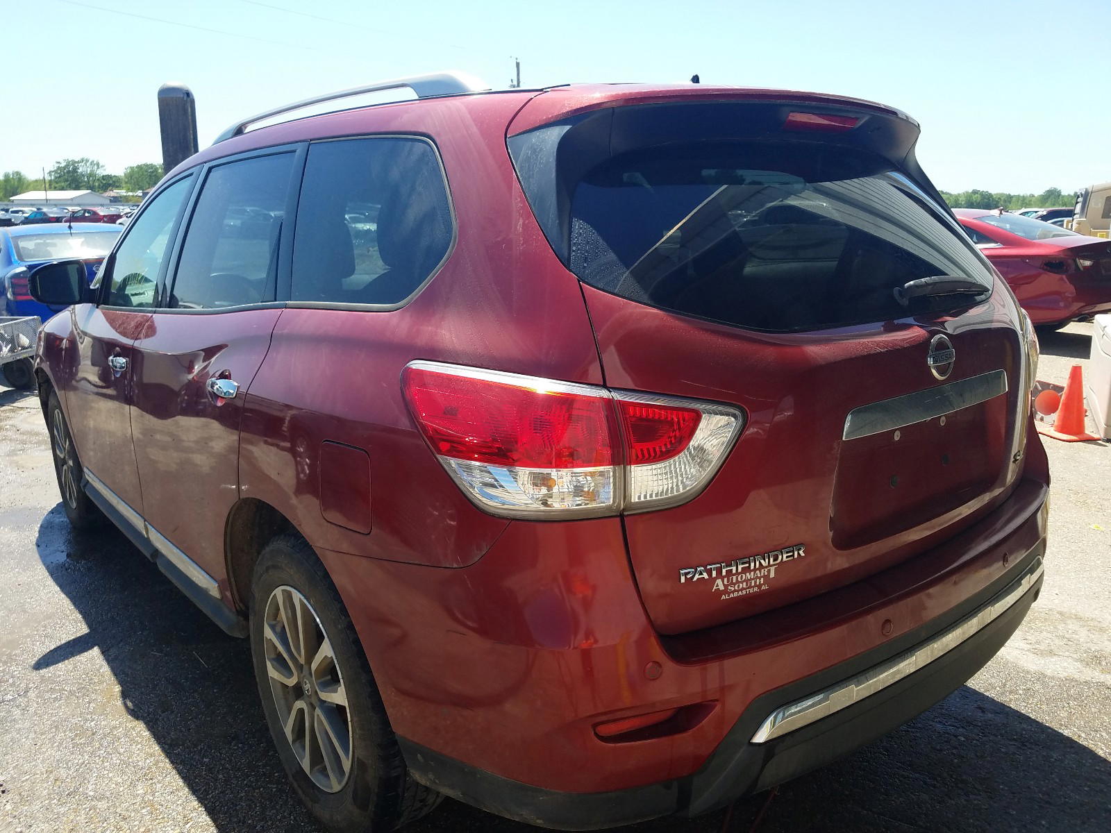 Photo 3 from auction – 2013 NISSAN PATHFINDER with VIN 5N1AR2MN8DC619473