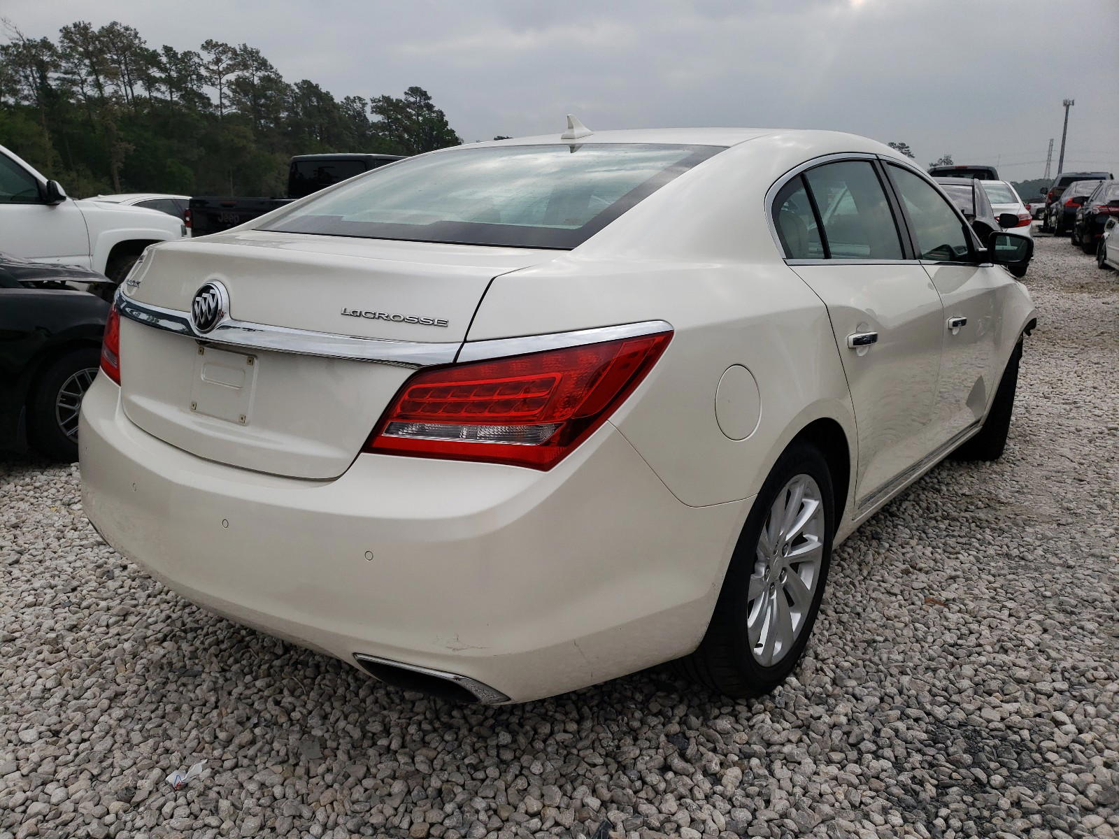 Photo 4 from auction – 2014 BUICK LACROSSE with VIN 1G4GB5G32EF184024