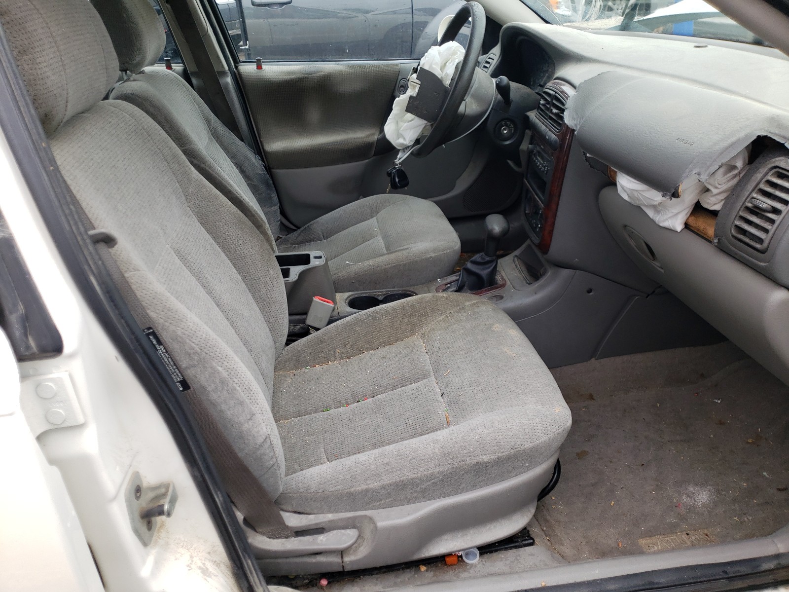 Photo 5 from auction – 2002 SATURN L200 with VIN 1G8JU54F92Y514108