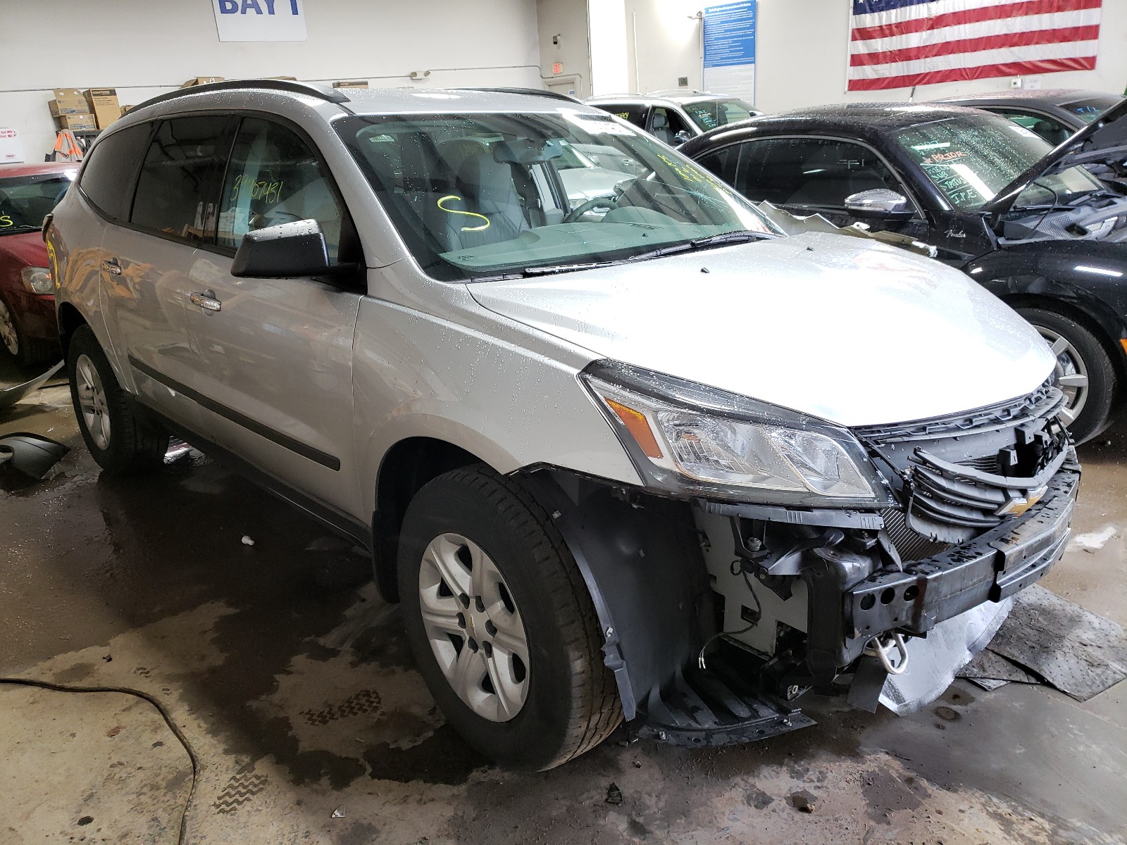 Photo 1 from auction – 2017 CHEVROLET TRAVERSE L with VIN 1GNKVFED3HJ282804