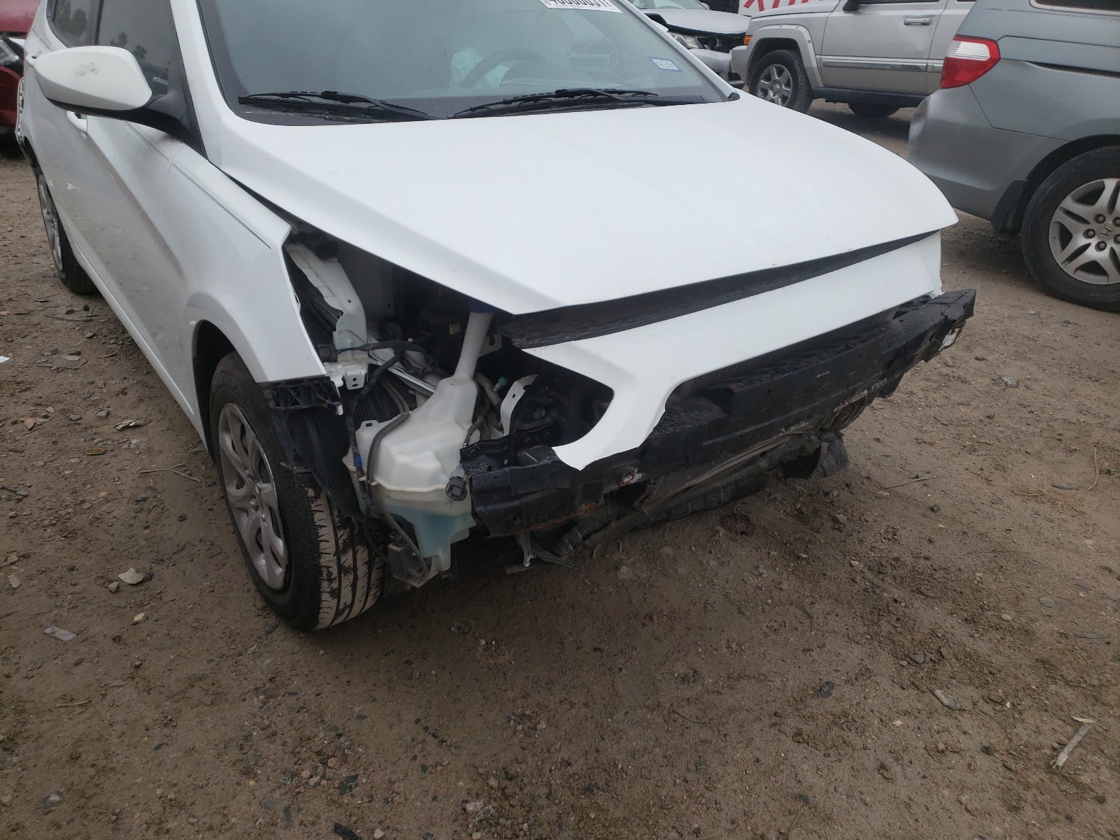 Photo 9 from auction – 2013 HYUNDAI ACCENT GLS with VIN KMHCT5AE4DU118591