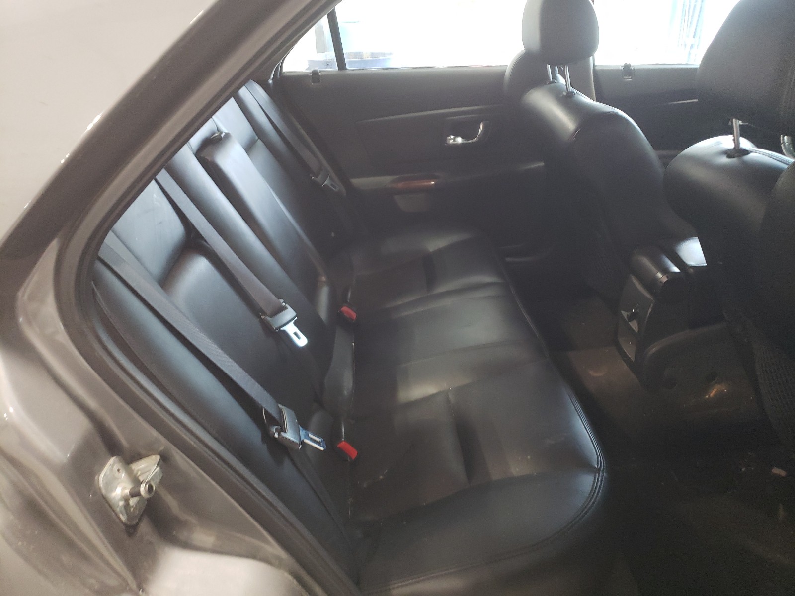 Фото 6 с аукциона – 2004 CADILLAC CTS с VIN 1G6DM577240107842