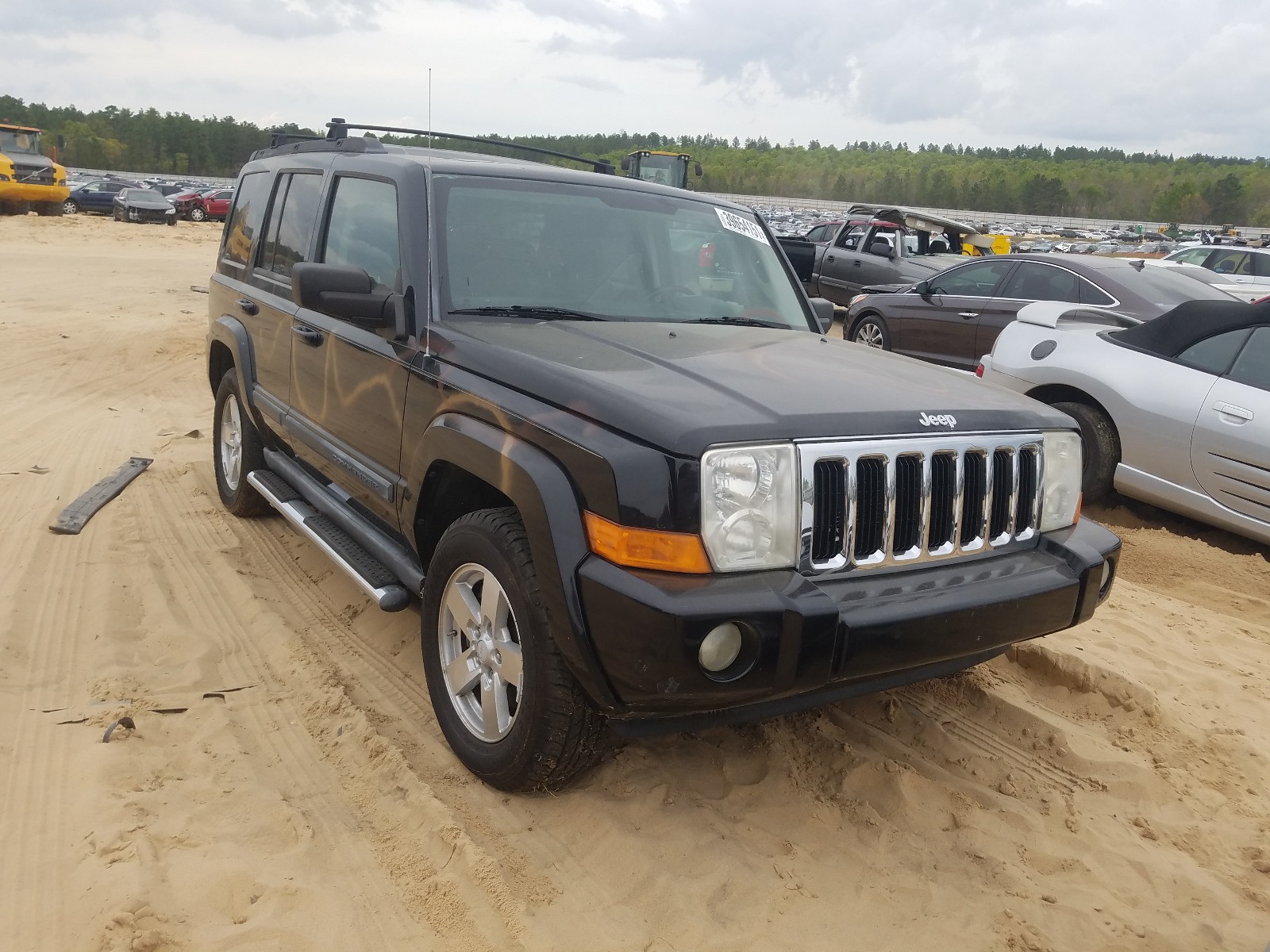 JEEP COMMANDER 2008 z numerem VIN 1J8HH48KX8C167381 - Zdjęcie z aukcji