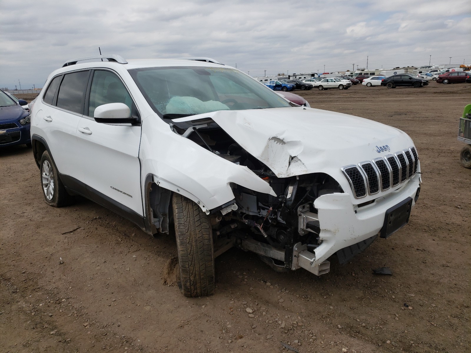 Photo 1 from auction – 2019 JEEP CHEROKEE L with VIN 1C4PJMCB4KD394730