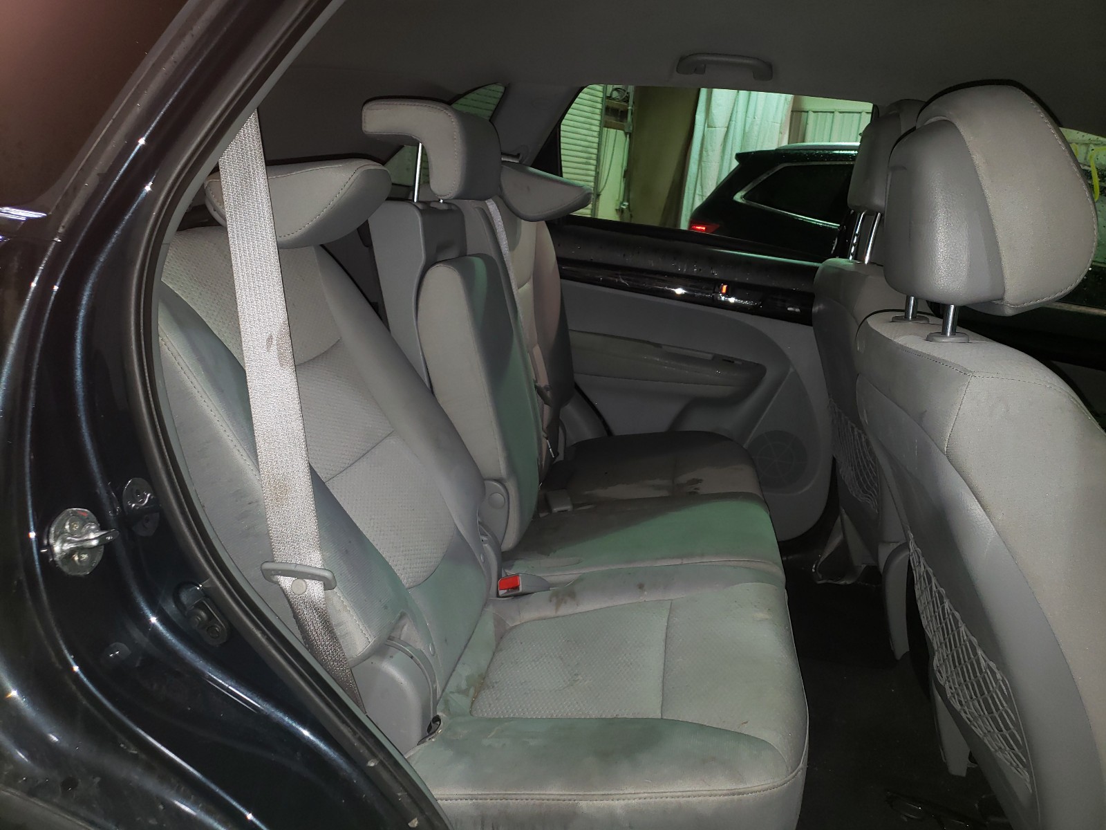 Photo 6 from auction – 2013 KIA SORENTO LX with VIN 5XYKTCA60DG401407