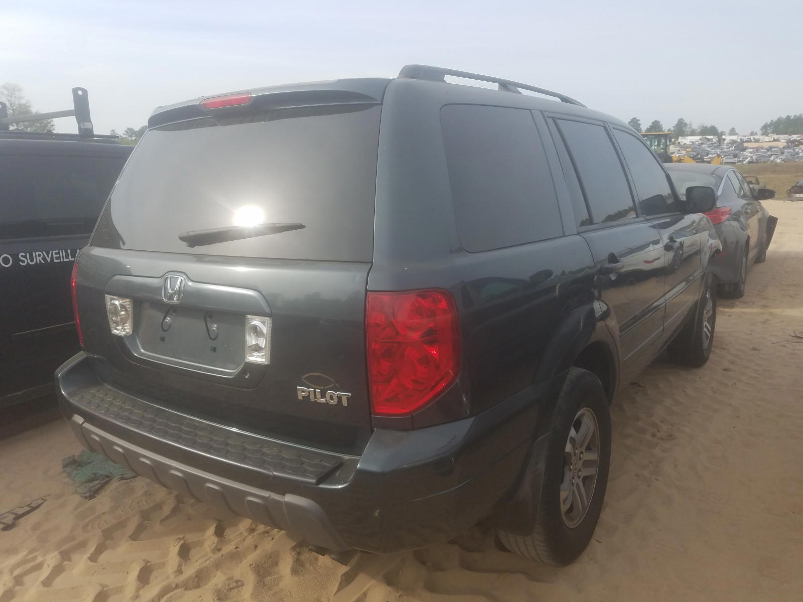 Photo 4 from auction – 2003 HONDA PILOT EXL with VIN 2HKYF18573H604322