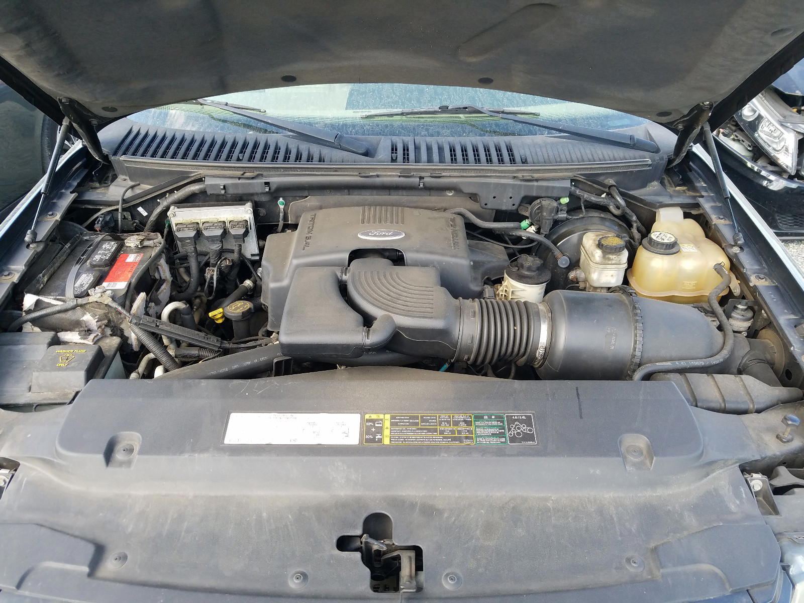 Photo 7 from auction – 2004 FORD EXPEDITION with VIN 1FMFU18L84LB72408
