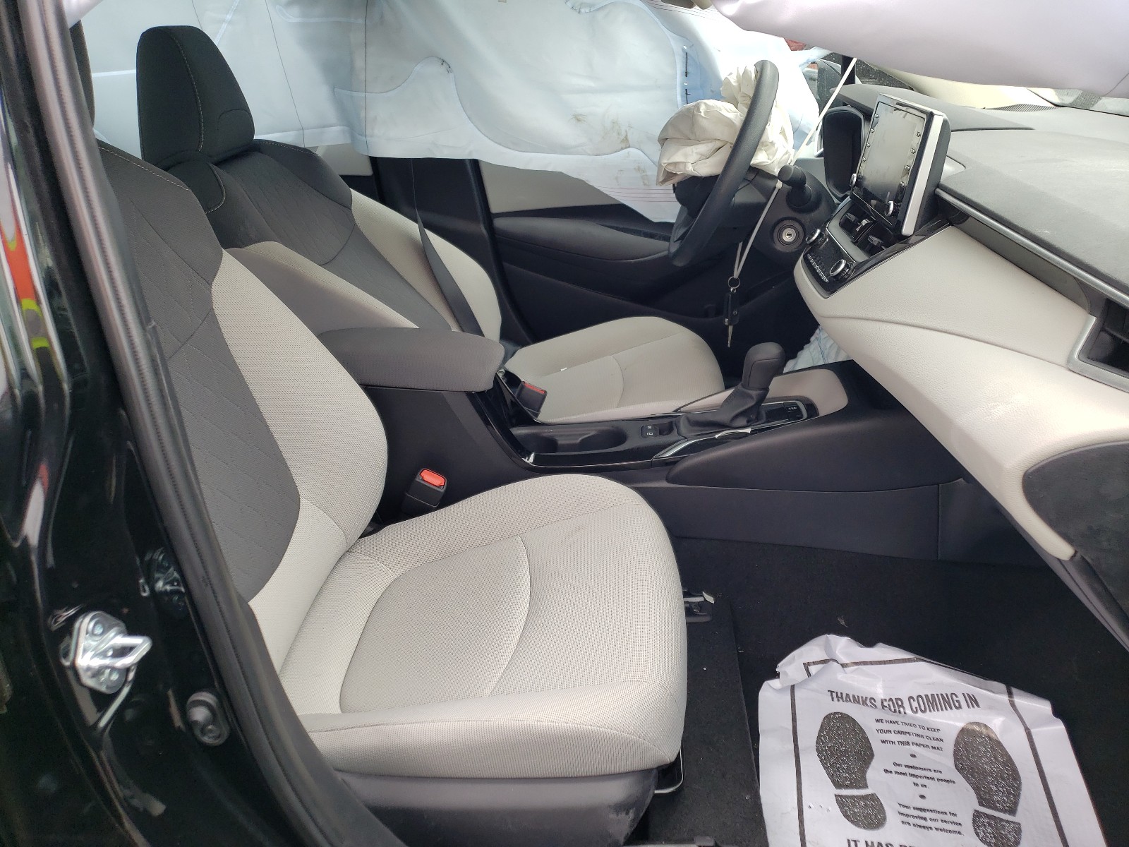 Photo 5 from auction – 2021 TOYOTA COROLLA LE with VIN 5YFEPMAE2MP173856