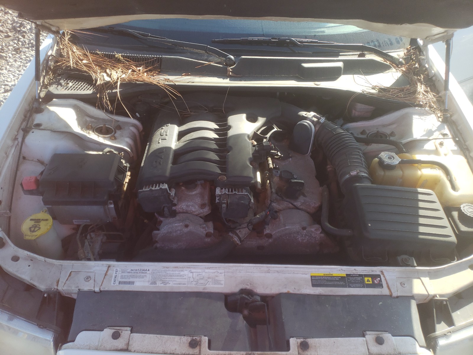 Photo 7 from auction – 2005 CHRYSLER 300 with VIN 2C3KA53GX6H384194
