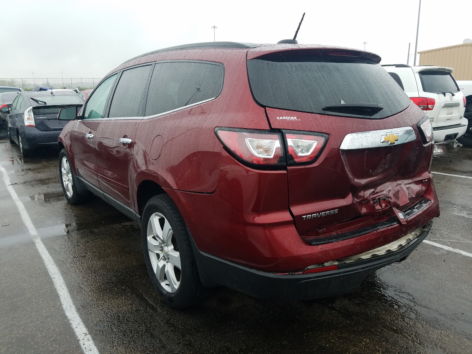 Photo 3 from auction – 2017 CHEVROLET TRAVERSE L with VIN 1GNKRGKD7HJ279550