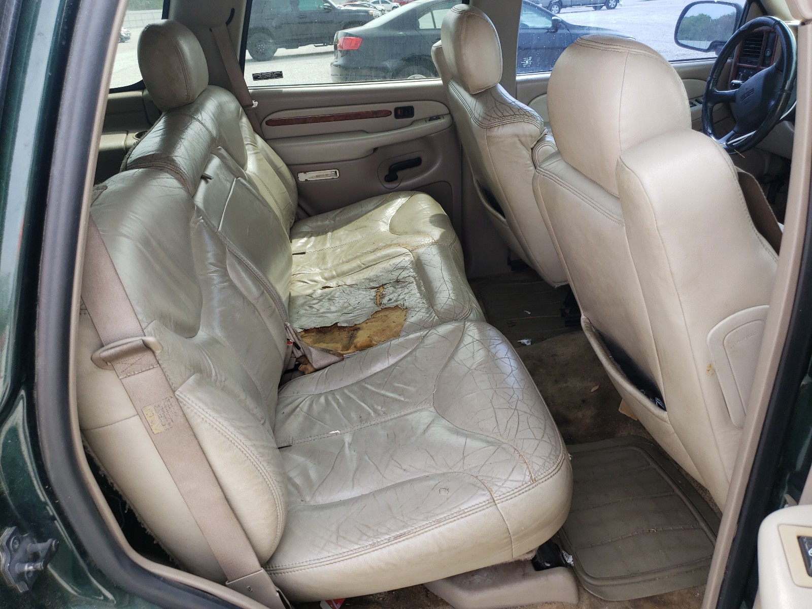 Photo 6 from auction – 2002 GMC YUKON with VIN 1GKEC13V82R236943