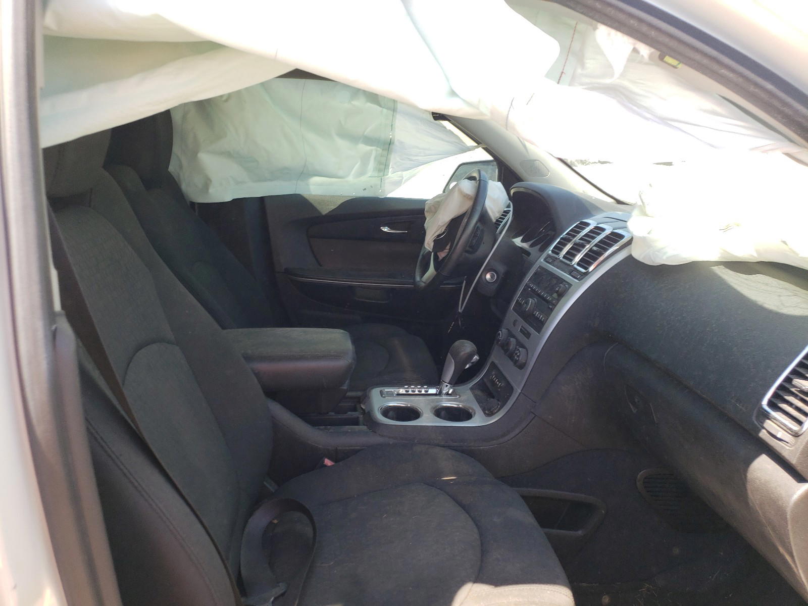 Photo 5 from auction – 2010 GMC ACADIA with VIN 1GKLRLED7AJ187382