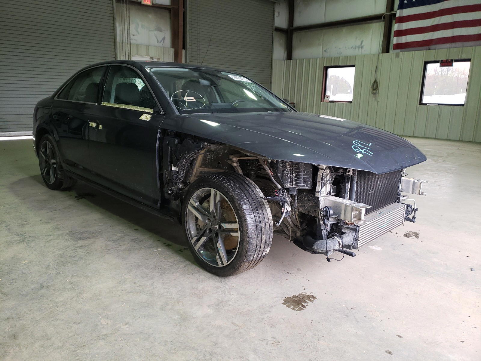 AUDI A4 PREMIUM 2018 with VIN WAUENAF41JN014112 - Photo from auction