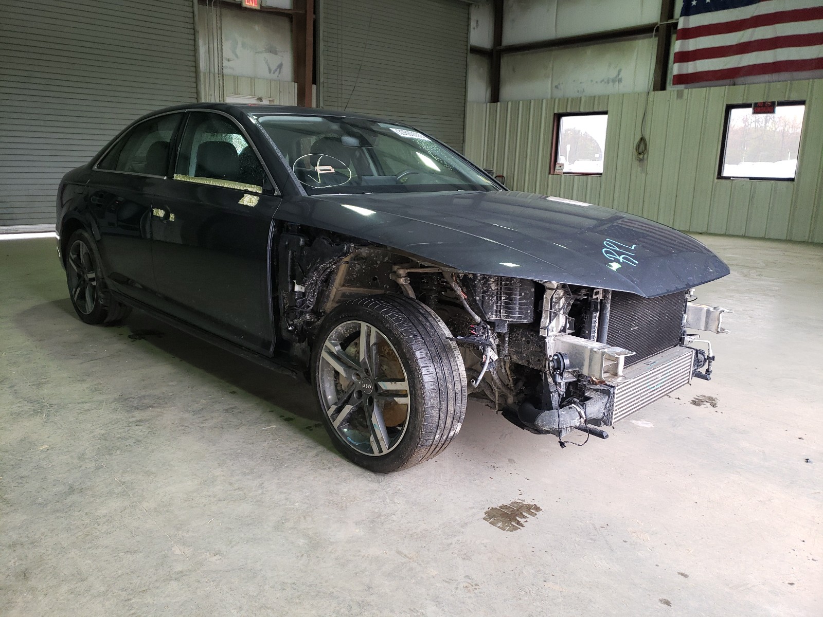 Zdjęcie 1 z aukcji – 2018 AUDI A4 PREMIUM z VIN WAUENAF41JN014112