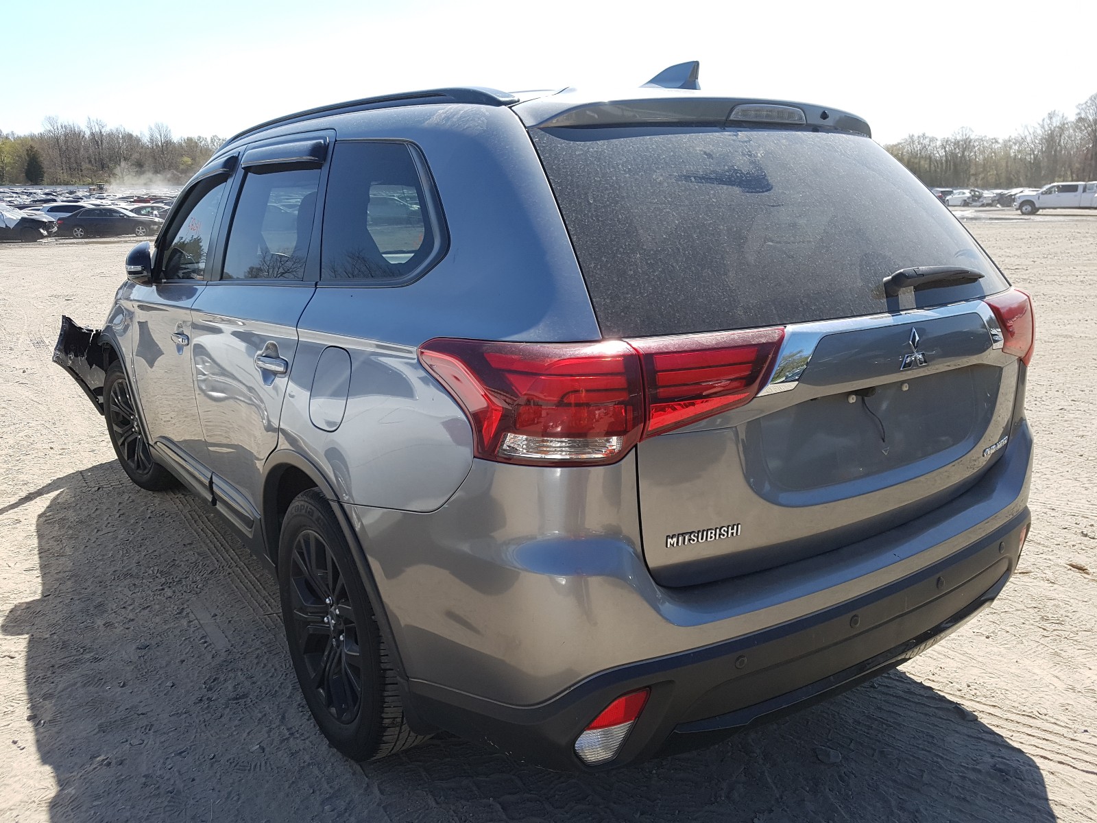 Zdjęcie 3 z aukcji – 2018 MITSUBISHI OUTLANDER z VIN JA4AD3A34JZ018723