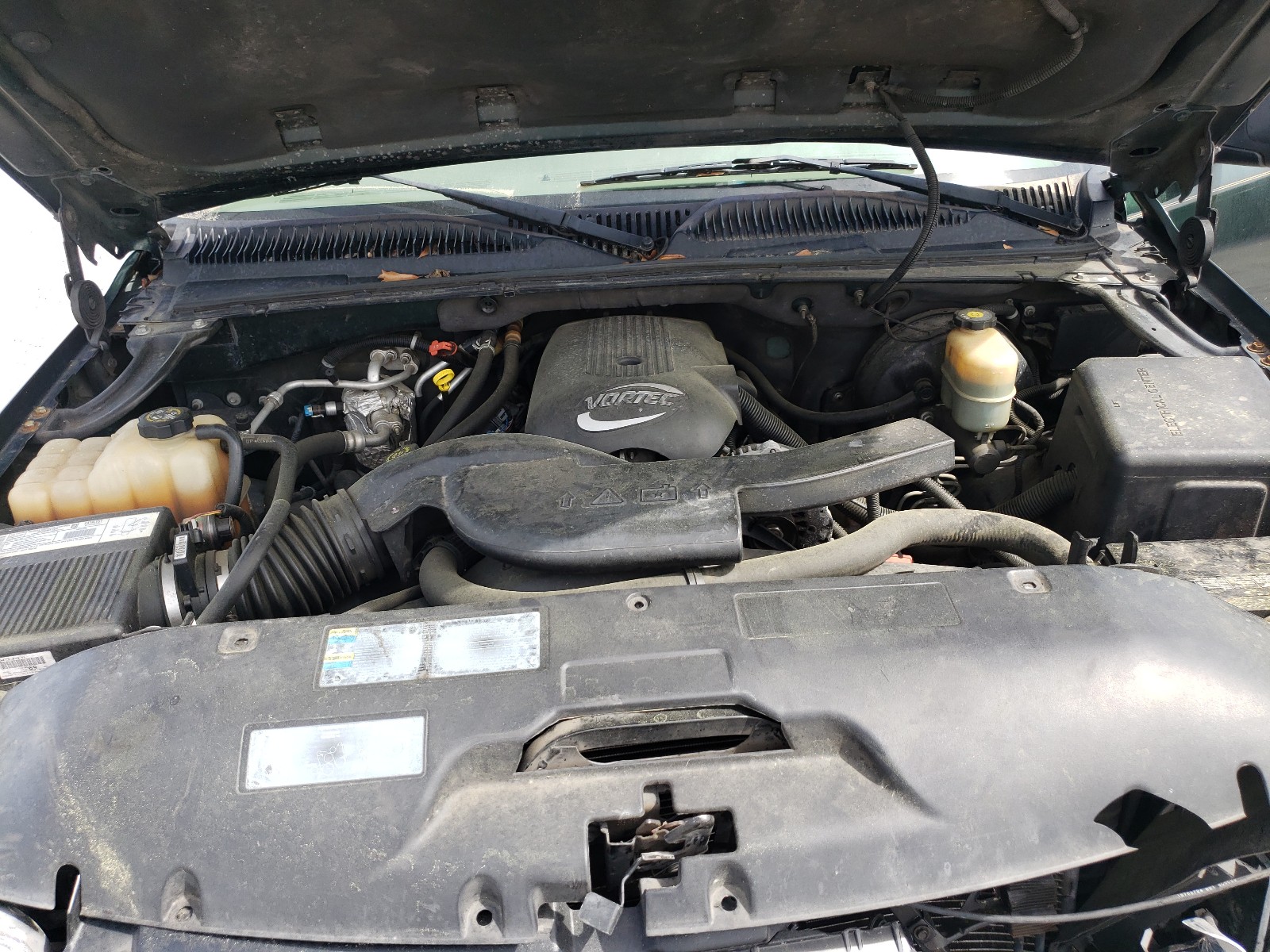 Photo 7 from auction – 2002 GMC YUKON with VIN 1GKEC13V82R236943