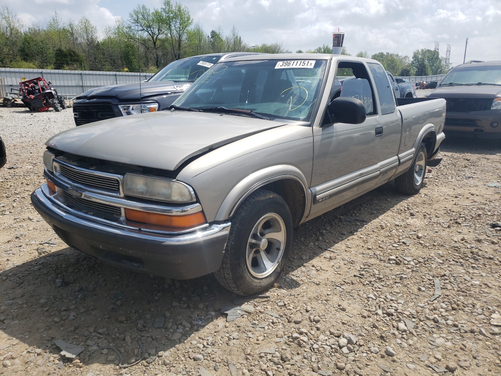 Photo 2 from auction – 2001 CHEVROLET OTHER with VIN 1GCCS195918164667