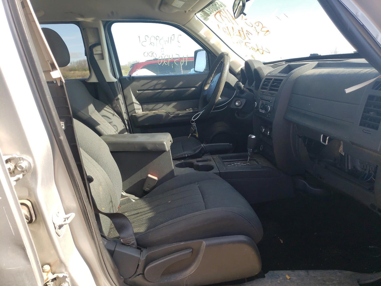 Photo 5 from auction – 2011 DODGE NITRO HEAT with VIN 1D4PT4GK2BW597594