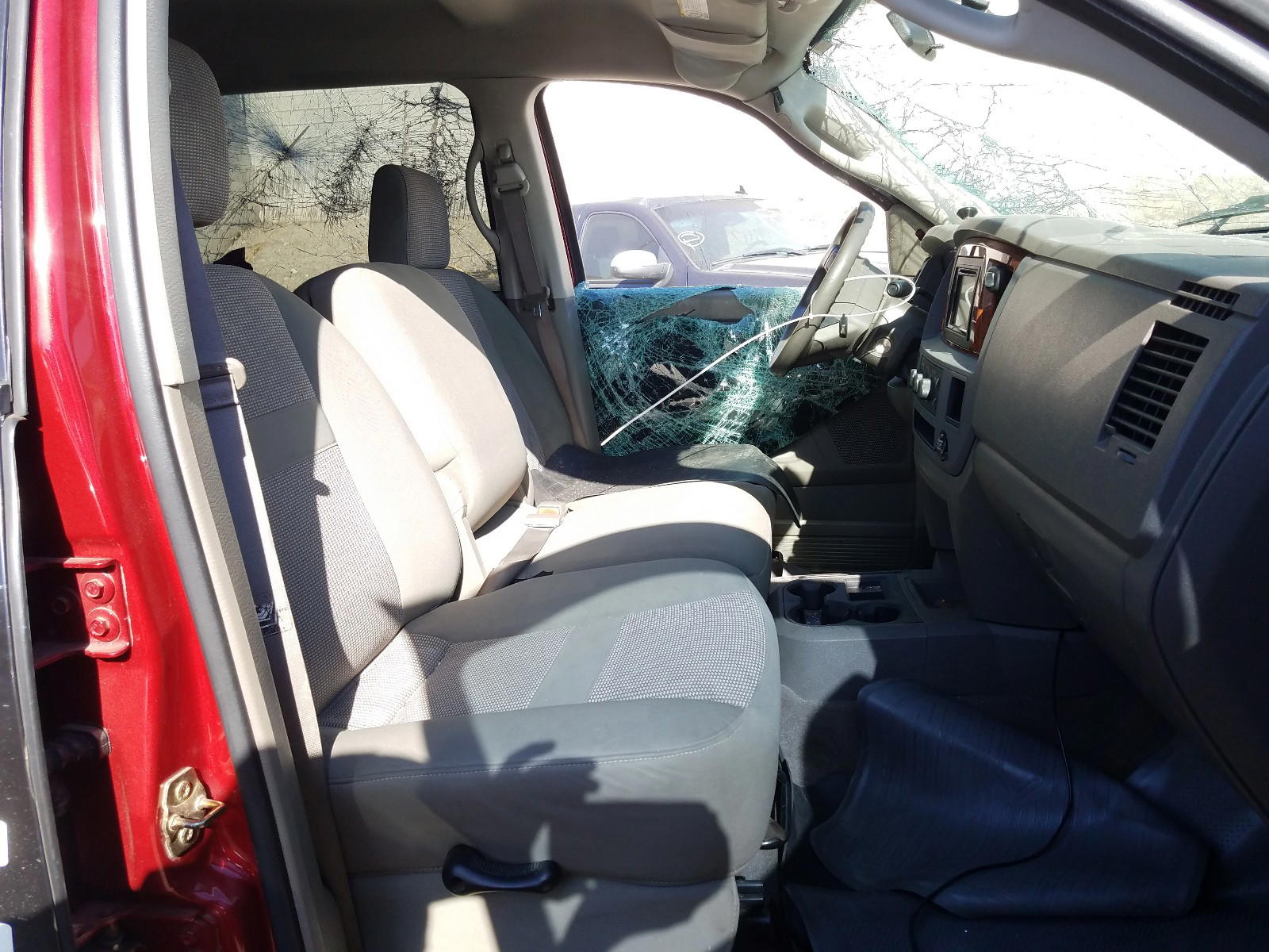 Photo 5 from auction – 2006 DODGE RAM 3500 with VIN 3D7ML49C06G269400