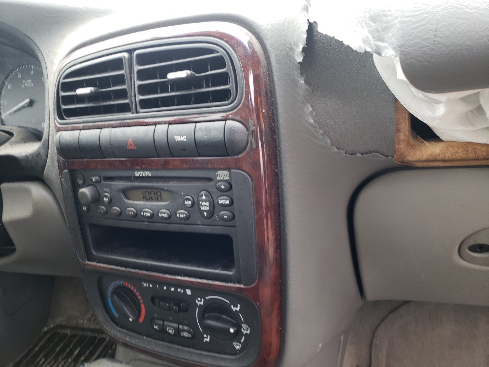 Photo 9 from auction – 2002 SATURN L200 with VIN 1G8JU54F92Y514108