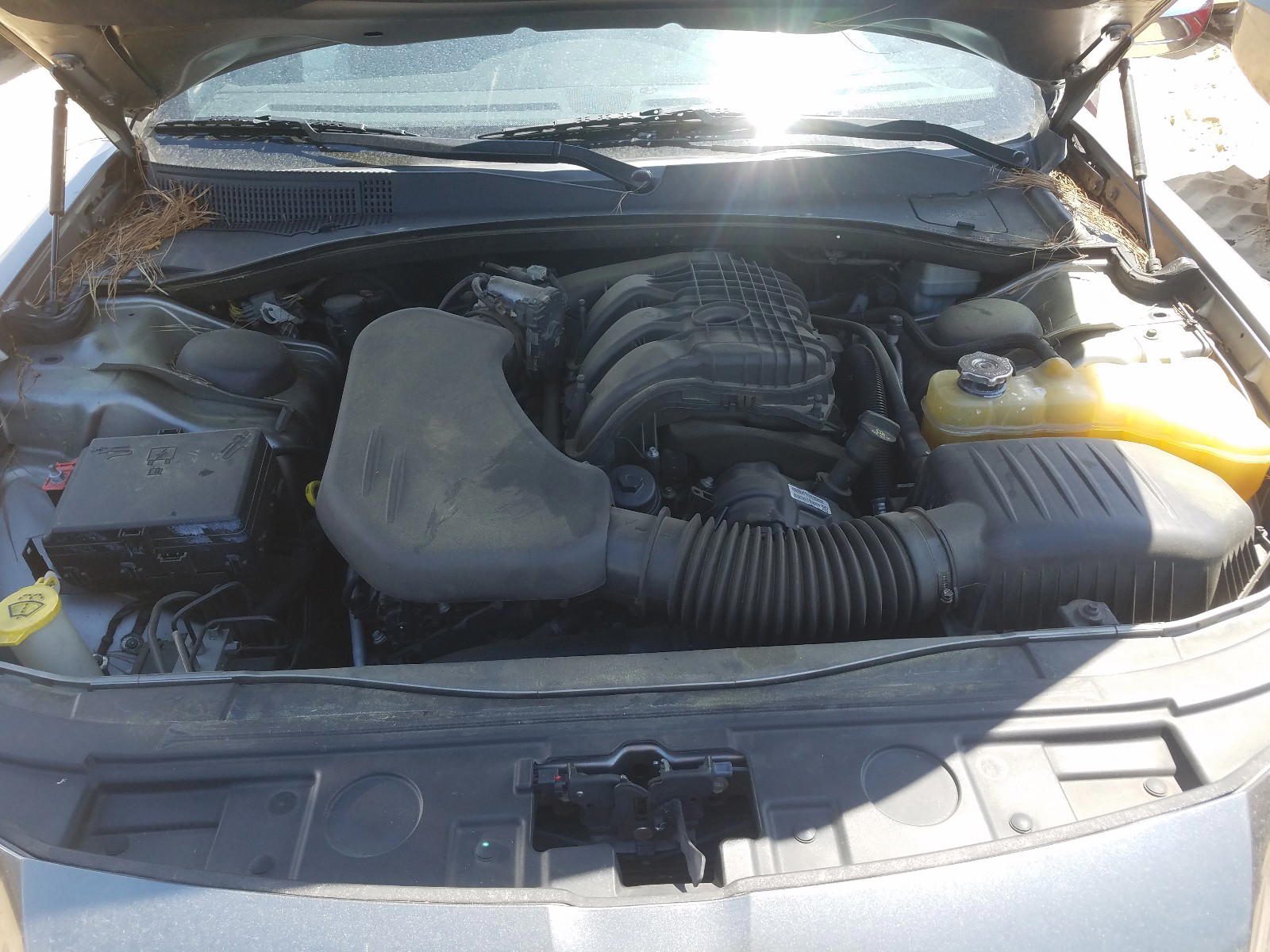 Photo 7 from auction – 2011 CHRYSLER 300 LIMITE with VIN 2C3CA5CG9BH595336