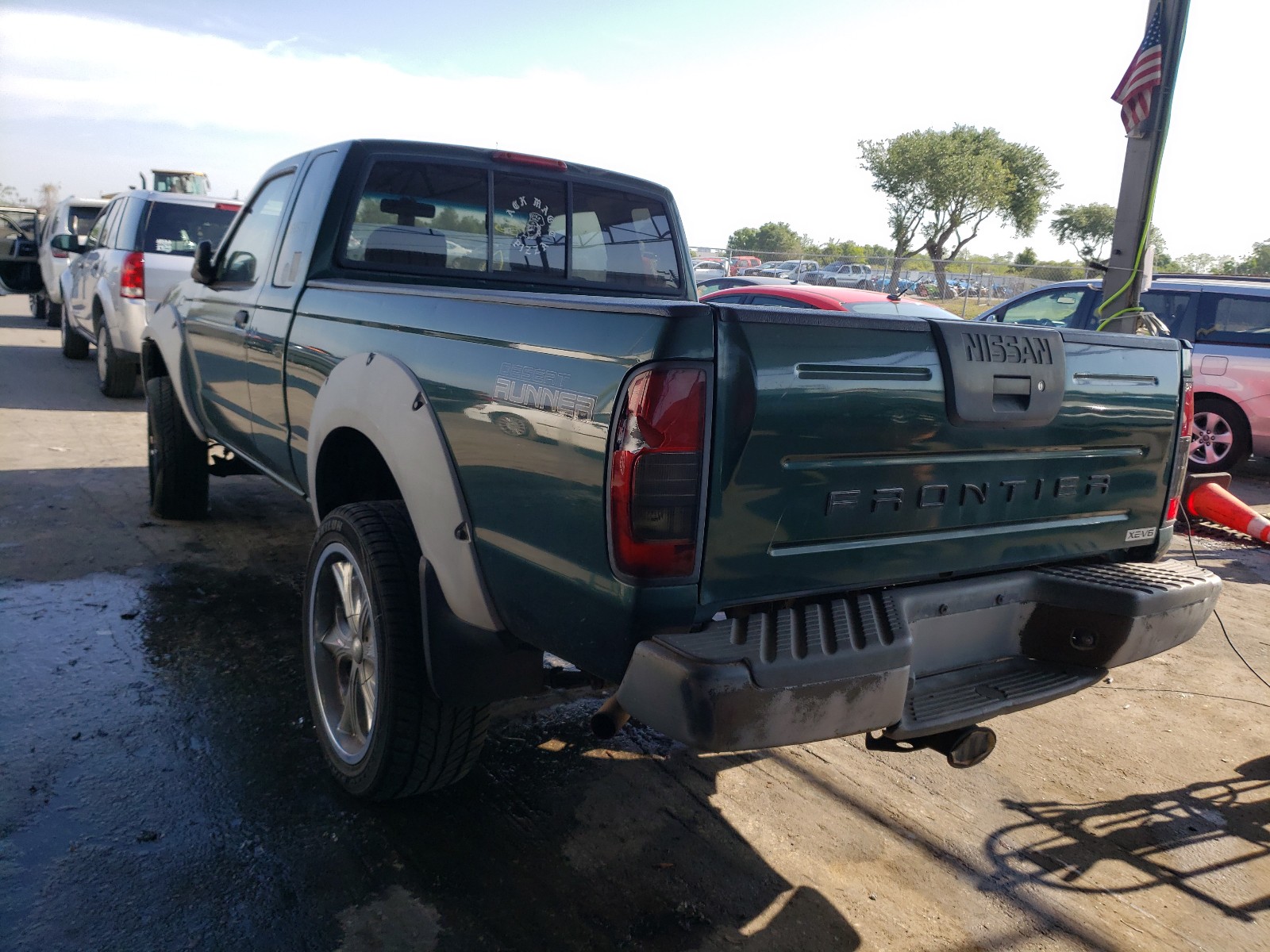 Photo 3 from auction – 2001 NISSAN FRONTIER K with VIN 1N6ED26T51C355931