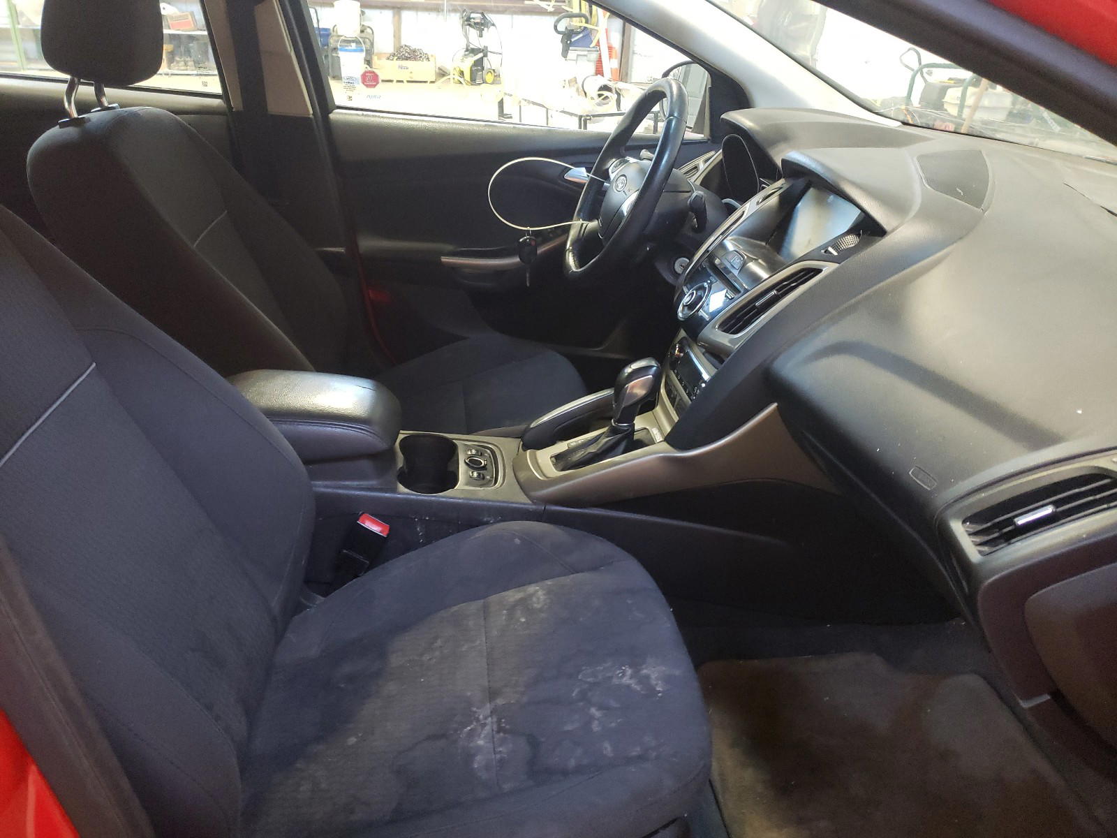Photo 15 from auction – 2012 FORD FOCUS SEL with VIN 1FAHP3H20CL171183