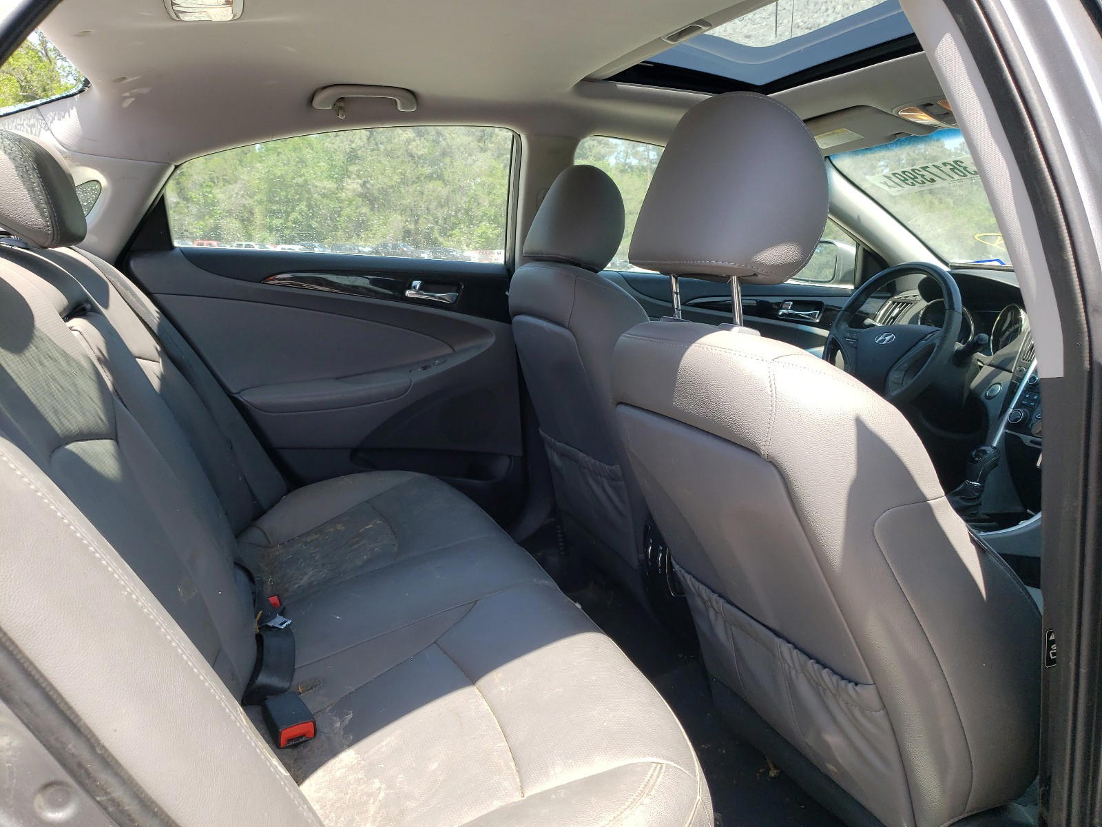 Photo 6 from auction – 2013 HYUNDAI SONATA SE with VIN 5NPEC4AC8DH665332