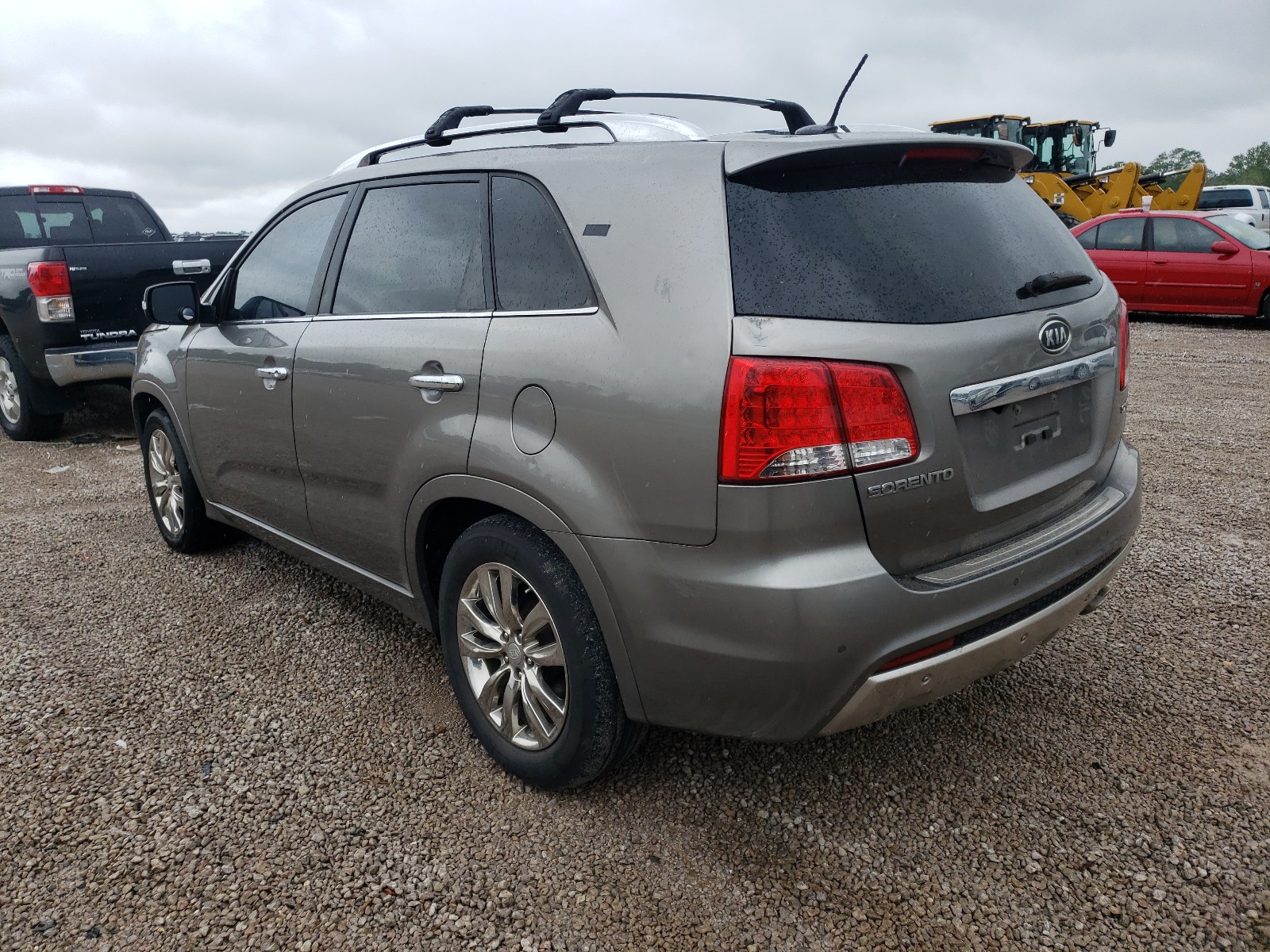 Photo 3 from auction – 2012 KIA SORENTO SX with VIN 5XYKW4A23CG231679