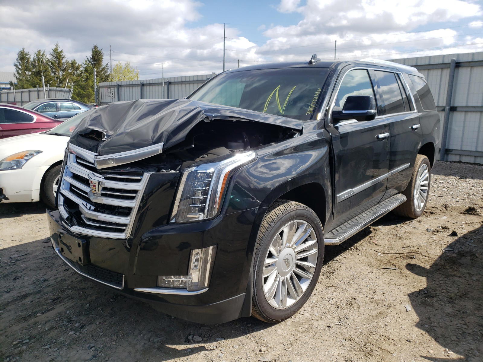 Photo 2 from auction – 2016 CADILLAC ESCALADE with VIN 1GYS4DKJXGR184650