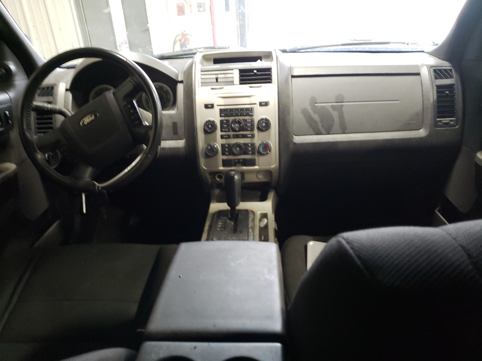 Photo 9 from auction – 2009 FORD ESCAPE XLT with VIN 1FMCU03G29KD13977