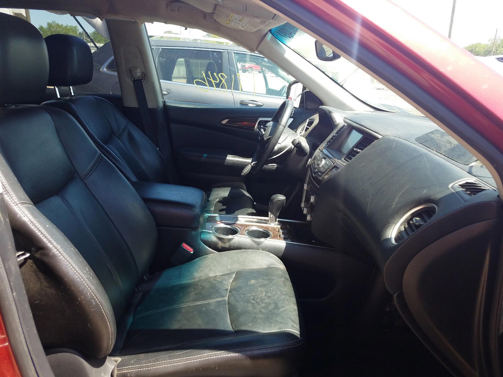 Photo 5 from auction – 2013 NISSAN PATHFINDER with VIN 5N1AR2MN8DC619473
