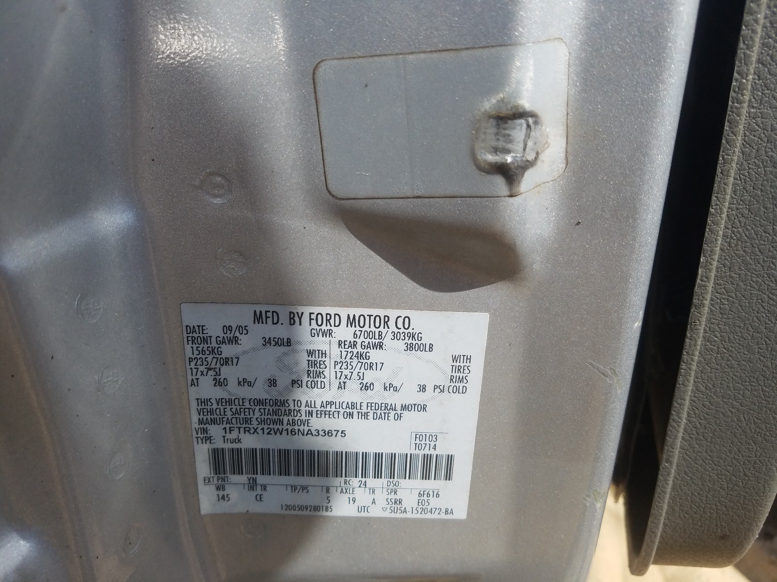 Photo 10 from auction – 2006 FORD F150 with VIN 1FTRX12W16NA33675